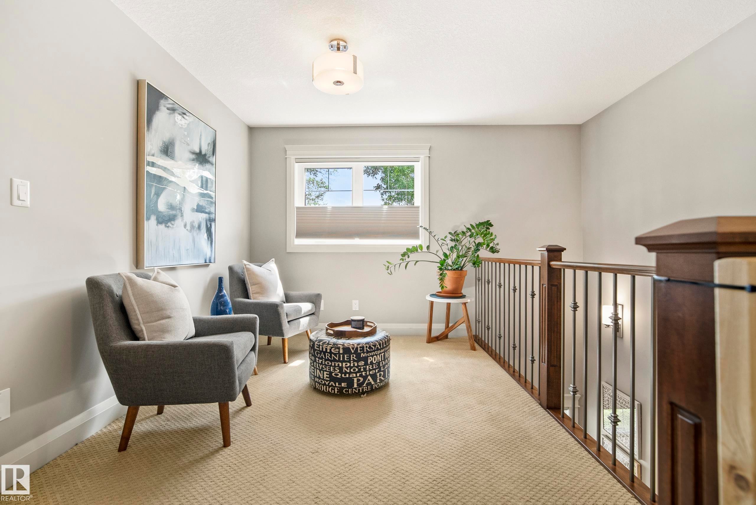 9844 75 Avenue Nw, Edmonton, AB - Indoor Photo Showing Other Room