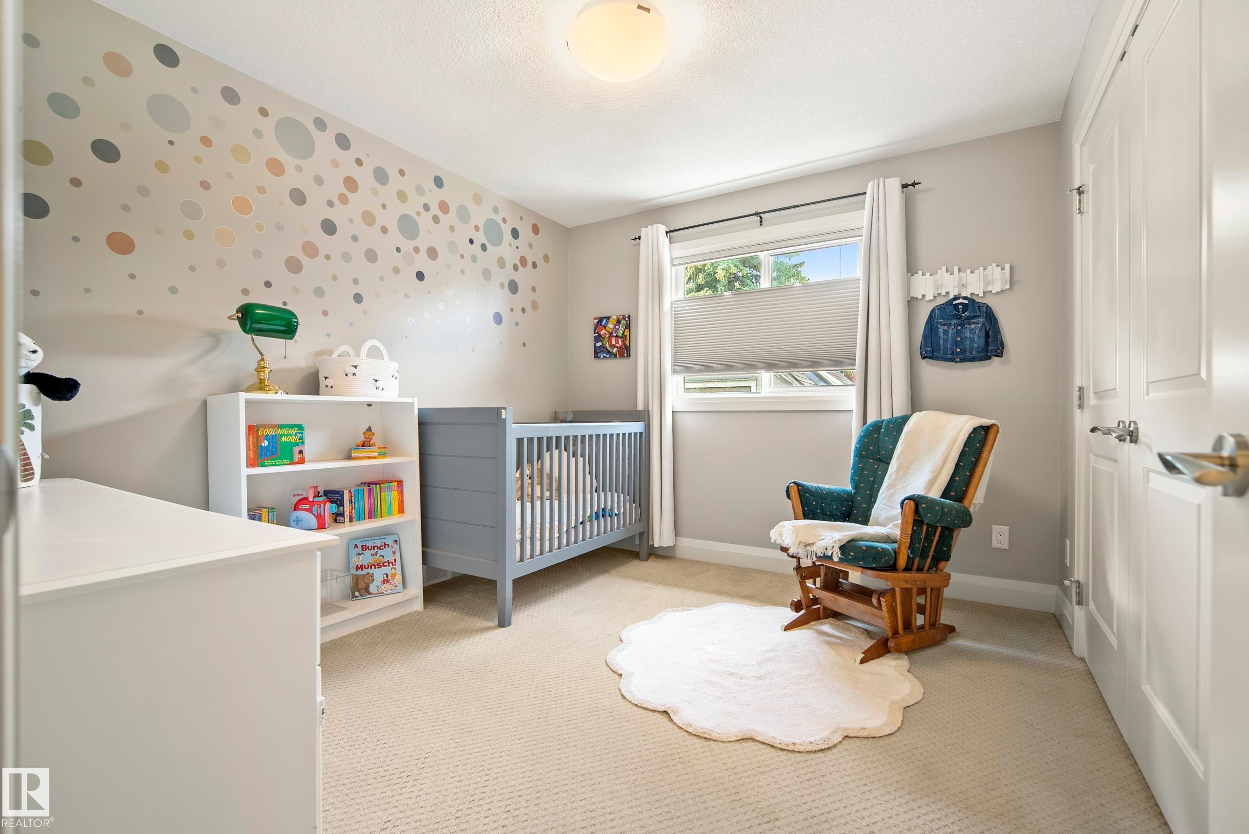 9844 75 Avenue Nw, Edmonton, AB - Indoor
