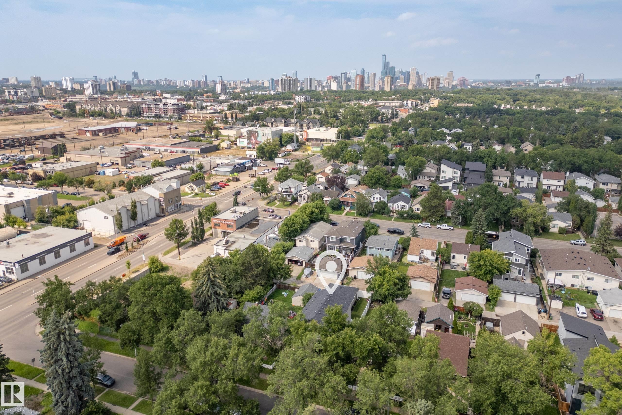 9844 75 Avenue Nw, Edmonton, AB - Outdoor With View