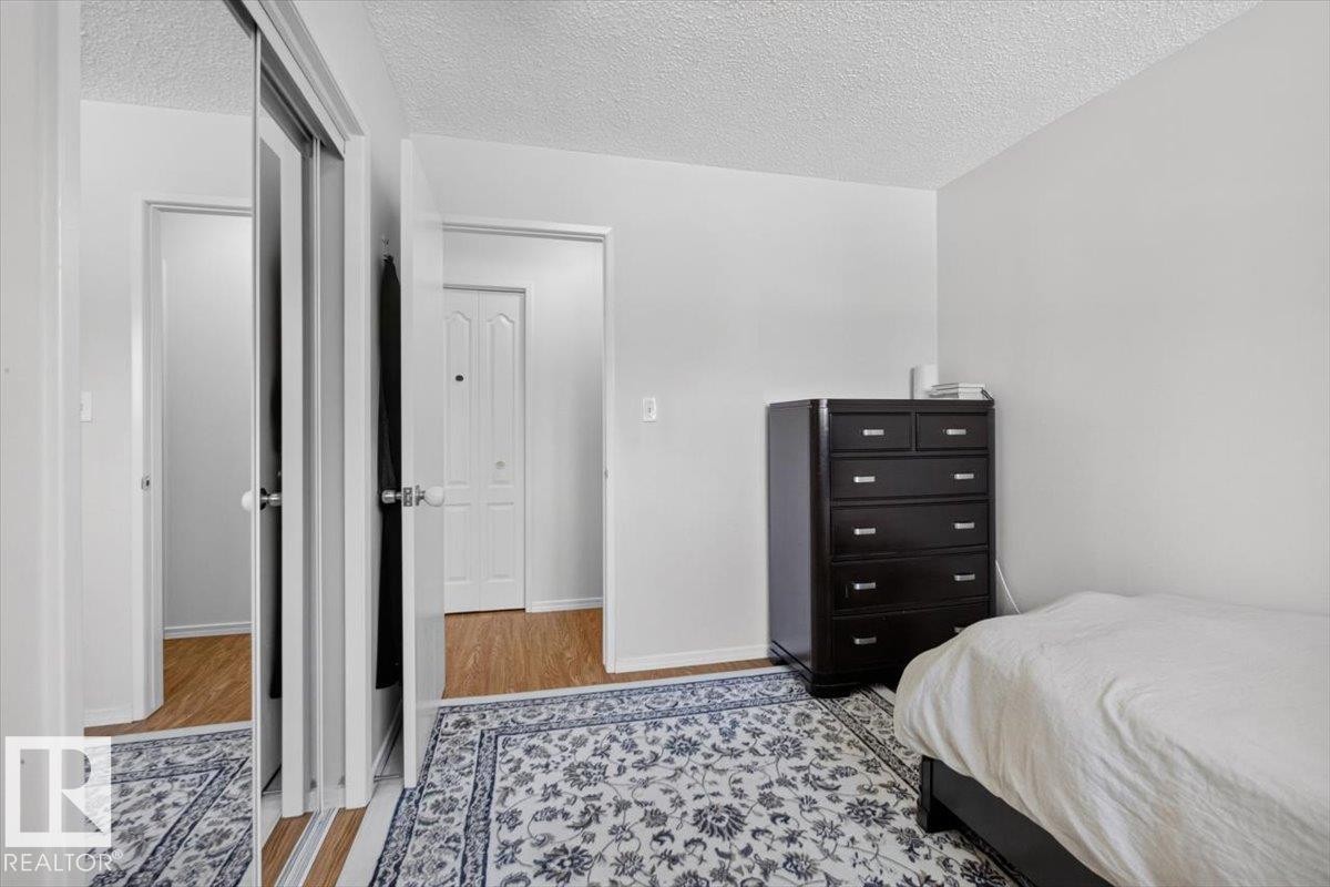 14735 123 Street Nw, Edmonton, AB - Indoor Photo Showing Bedroom