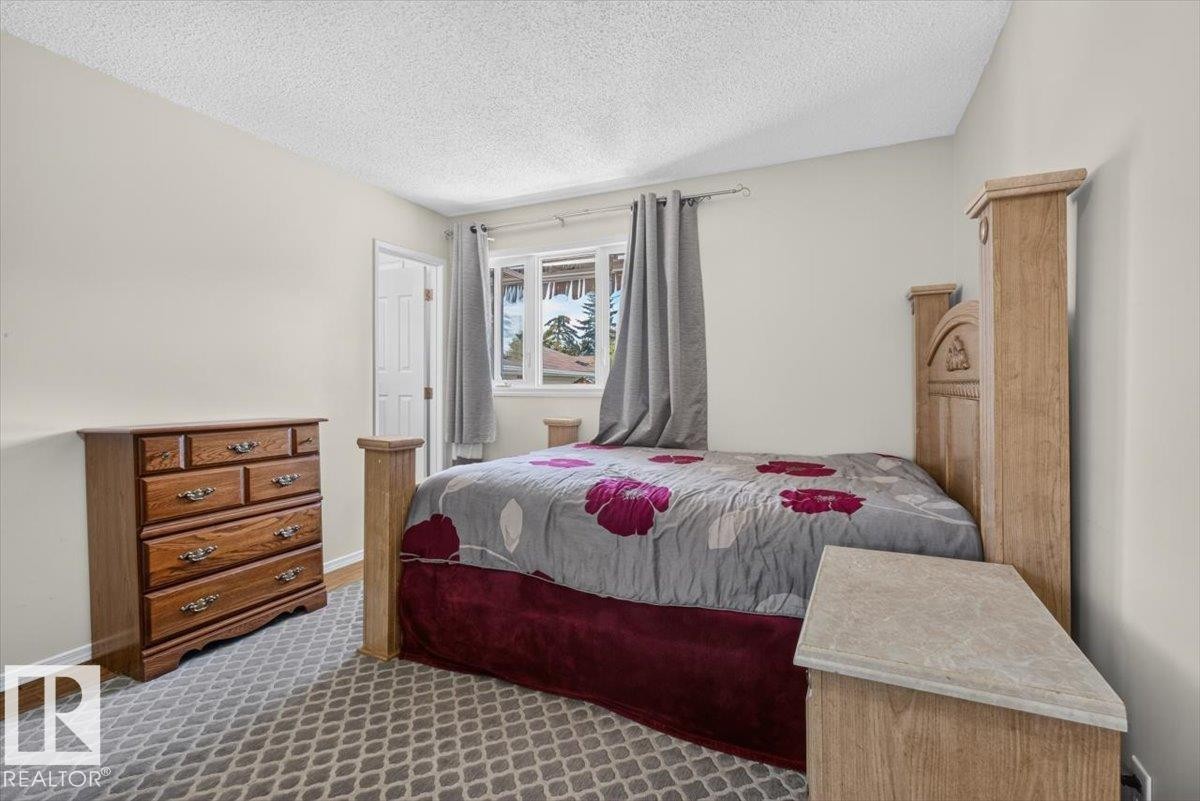 14735 123 Street Nw, Edmonton, AB - Indoor Photo Showing Bedroom