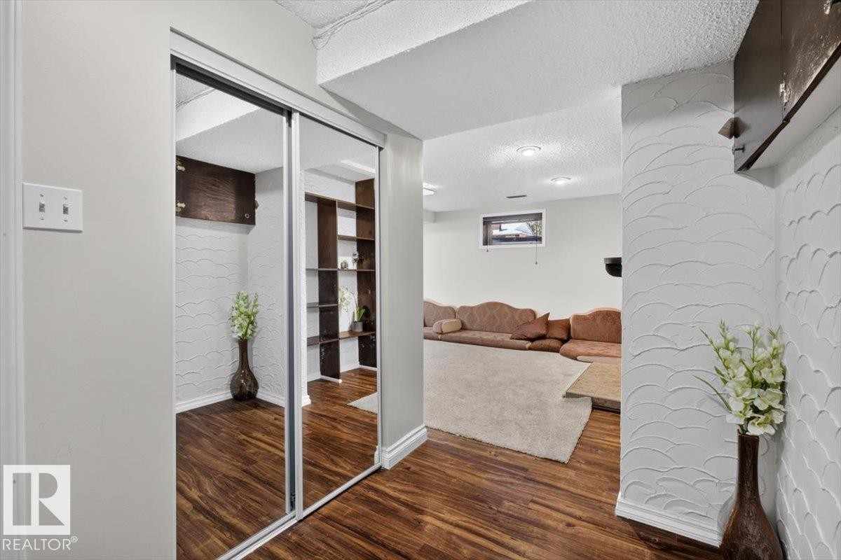 14735 123 Street Nw, Edmonton, AB - Indoor