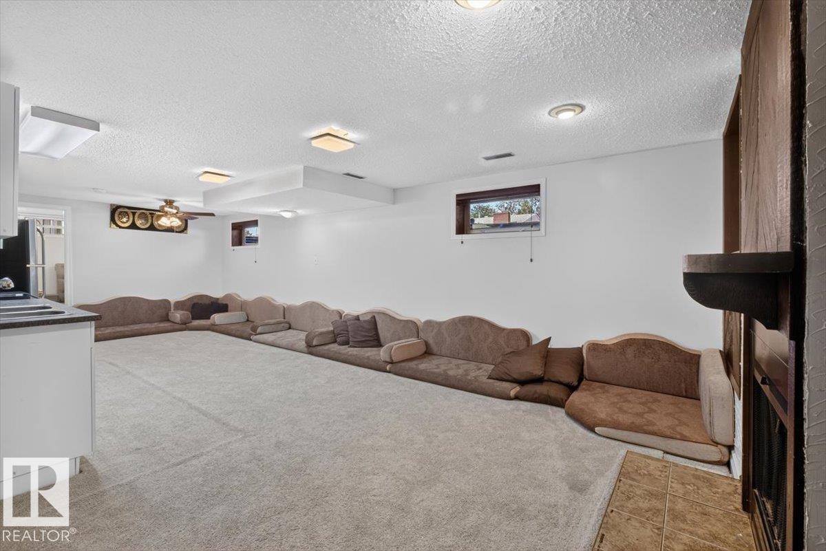 14735 123 Street Nw, Edmonton, AB - Indoor