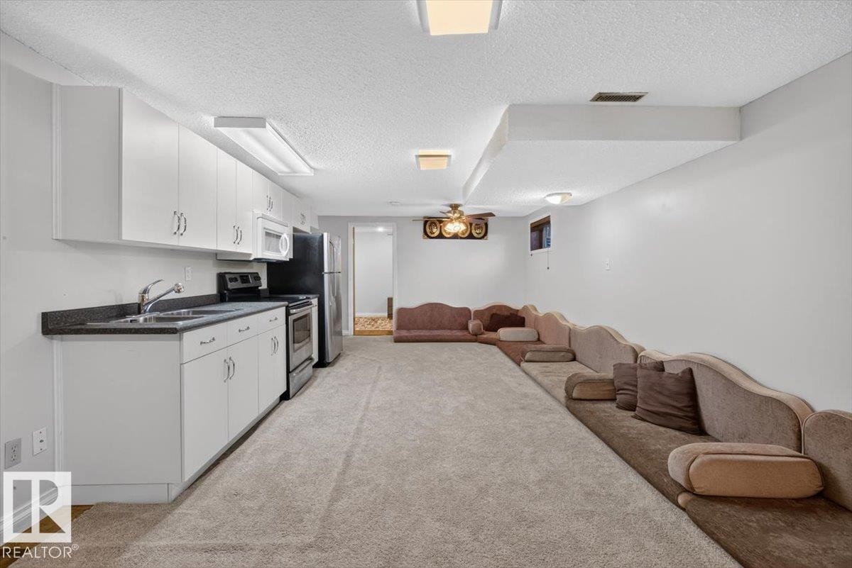 14735 123 Street Nw, Edmonton, AB - Indoor