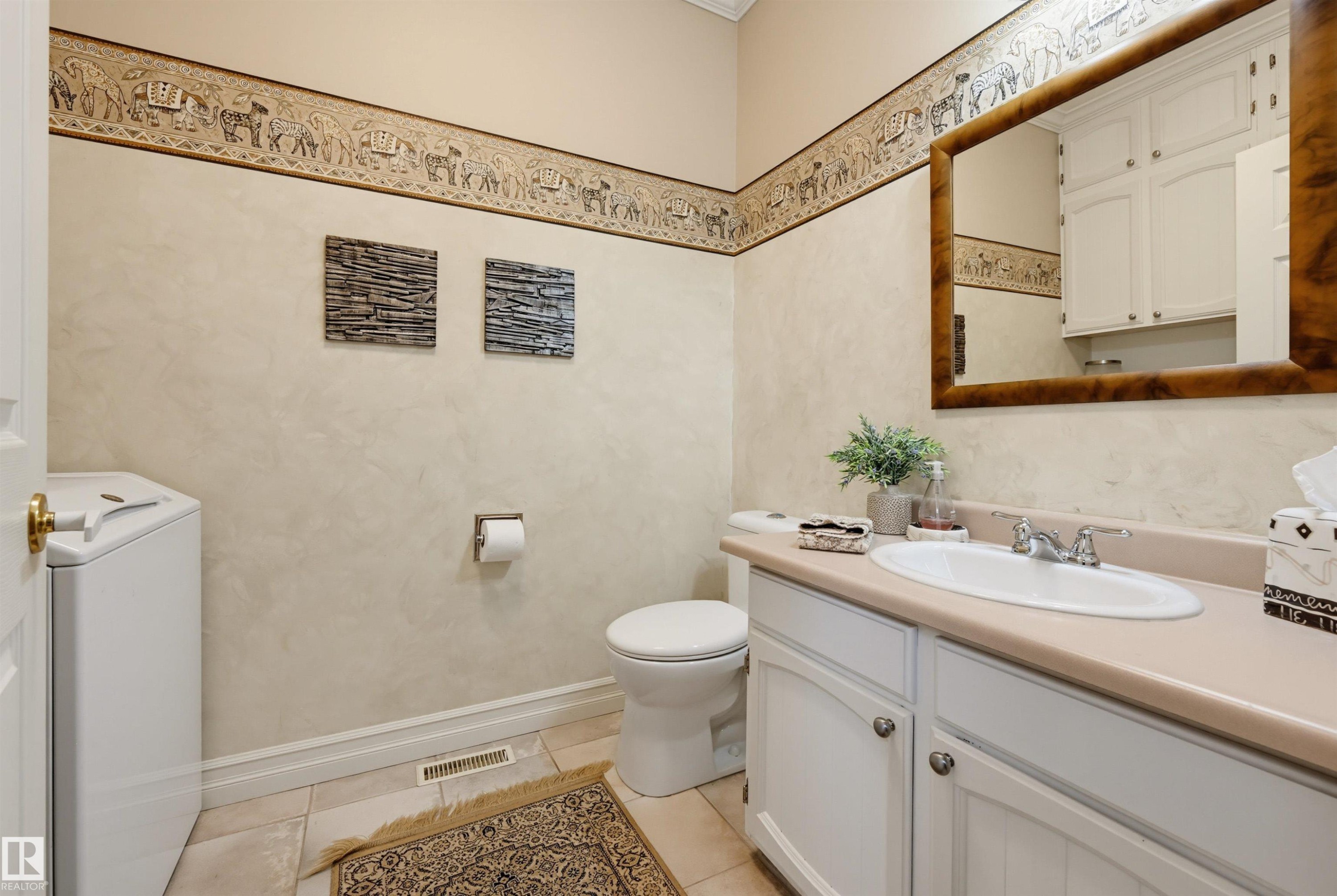 8724 187 Street Nw, Edmonton, AB - Indoor Photo Showing Bathroom