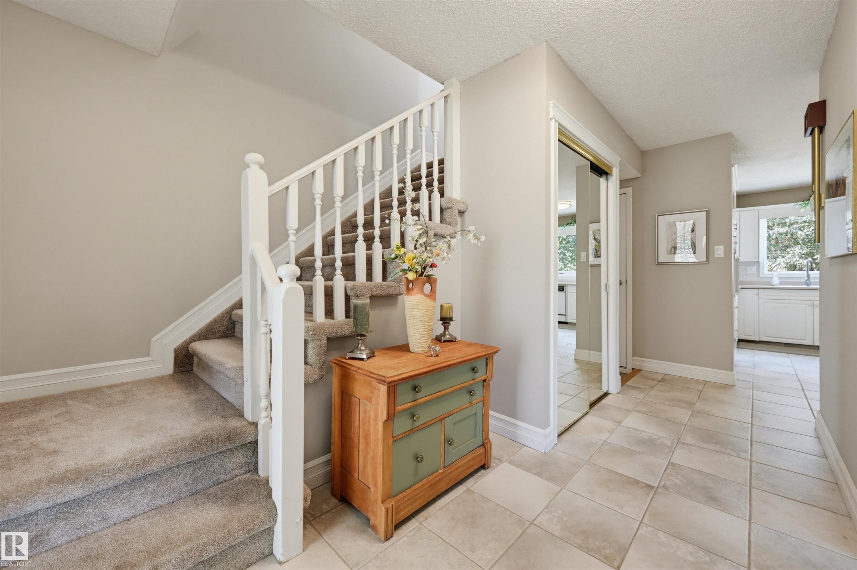 8724 187 Street Nw, Edmonton, AB - Indoor Photo Showing Other Room