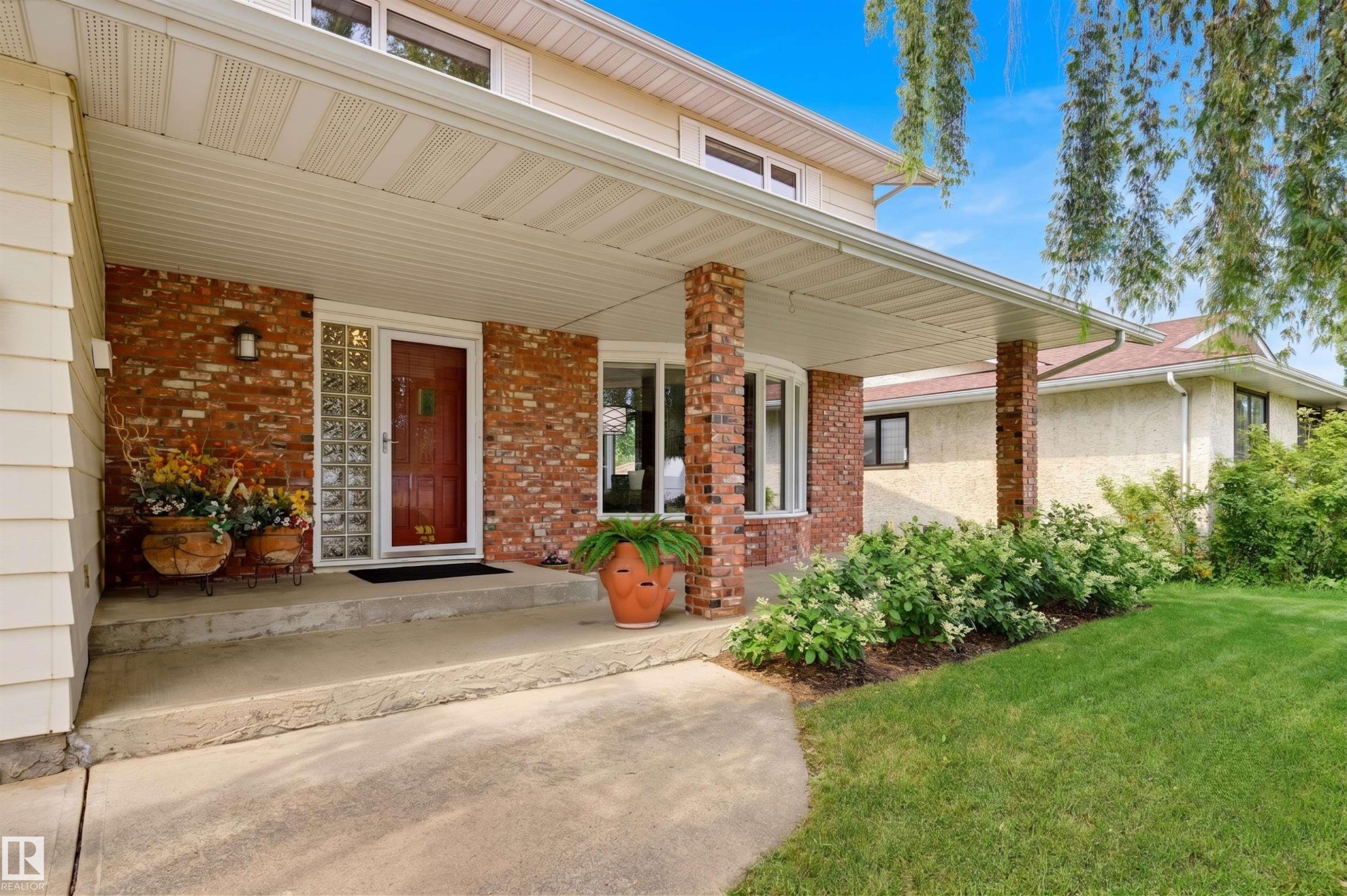 8724 187 Street Nw, Edmonton, AB - Outdoor
