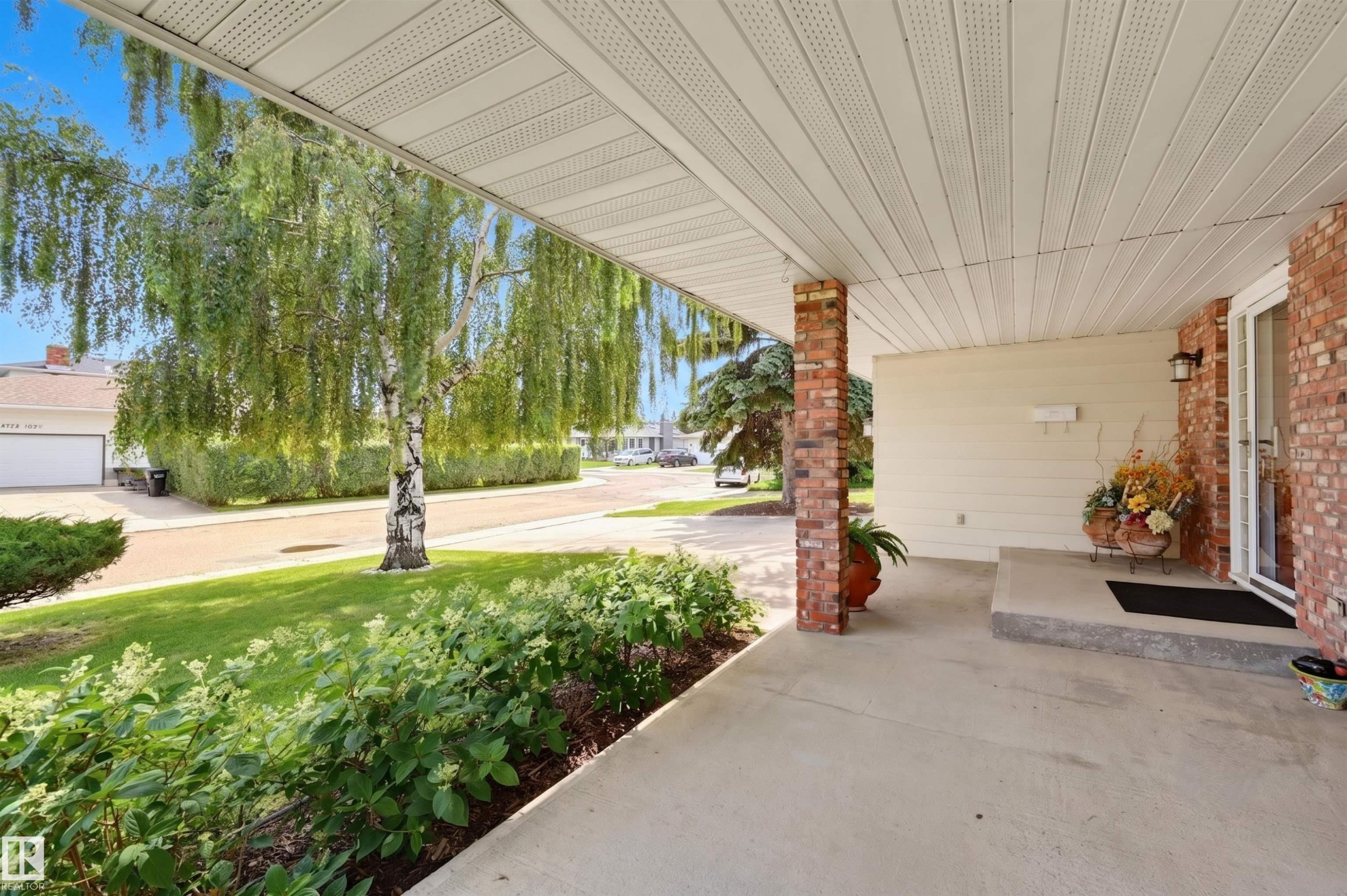 8724 187 Street Nw, Edmonton, AB - Outdoor