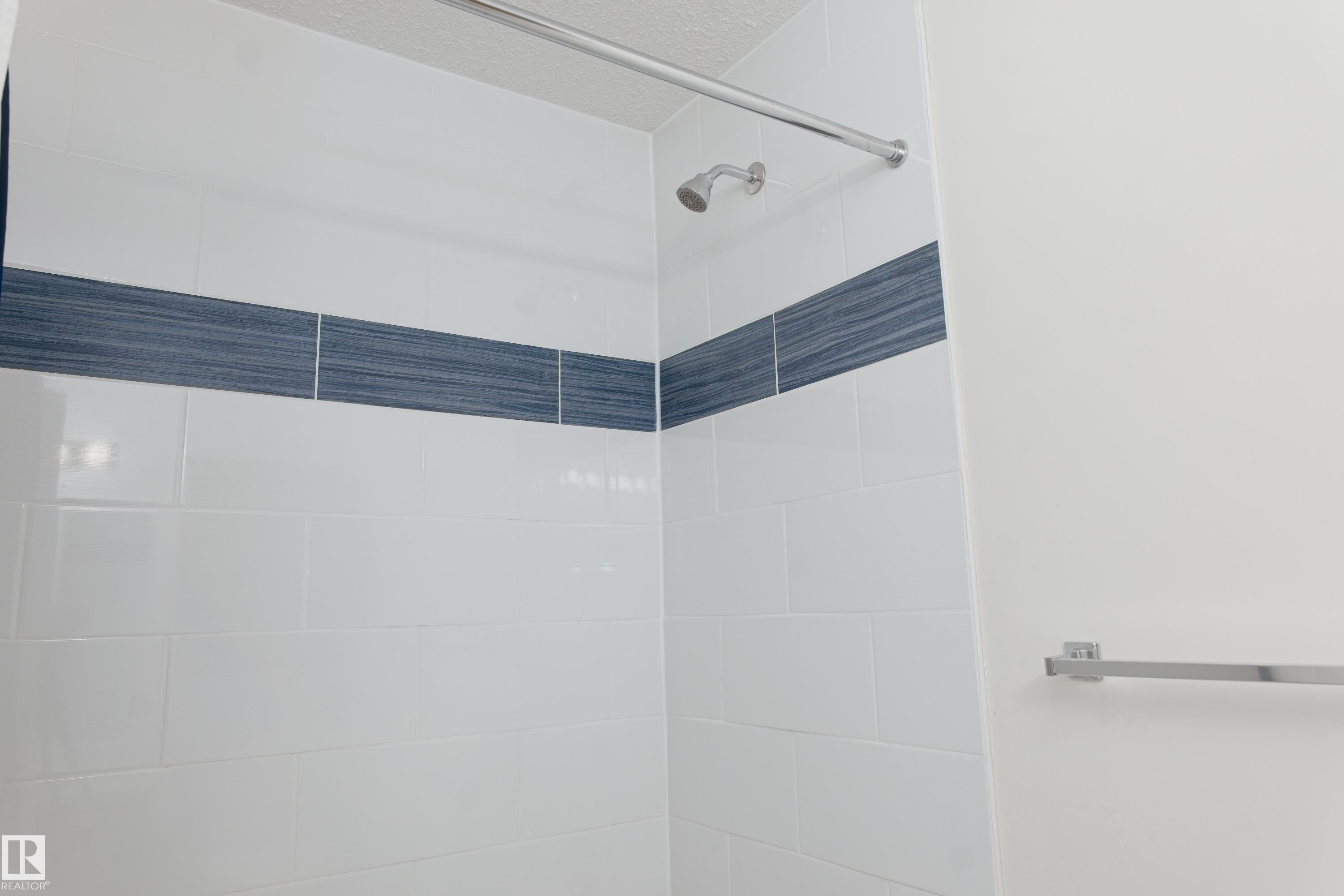5407 60 Ave, Barrhead, AB - Indoor Photo Showing Bathroom