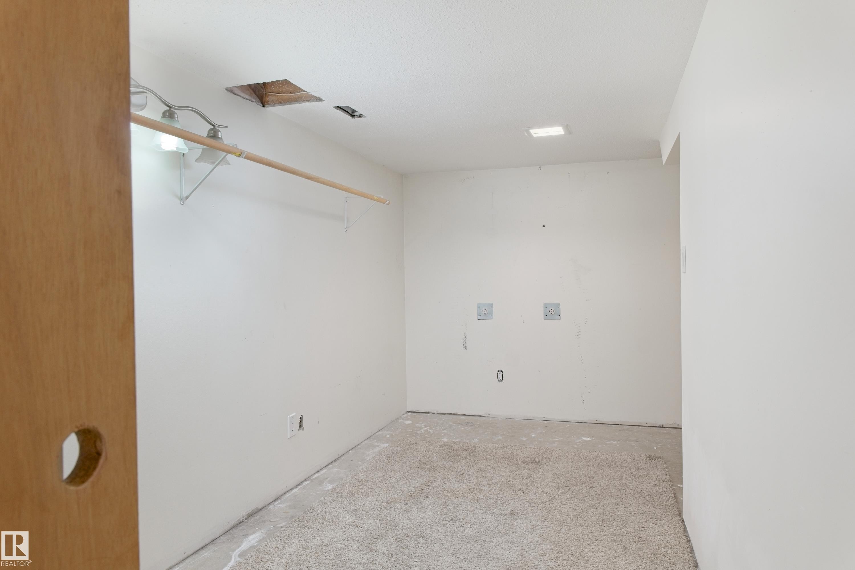 5407 60 Ave, Barrhead, AB - Indoor
