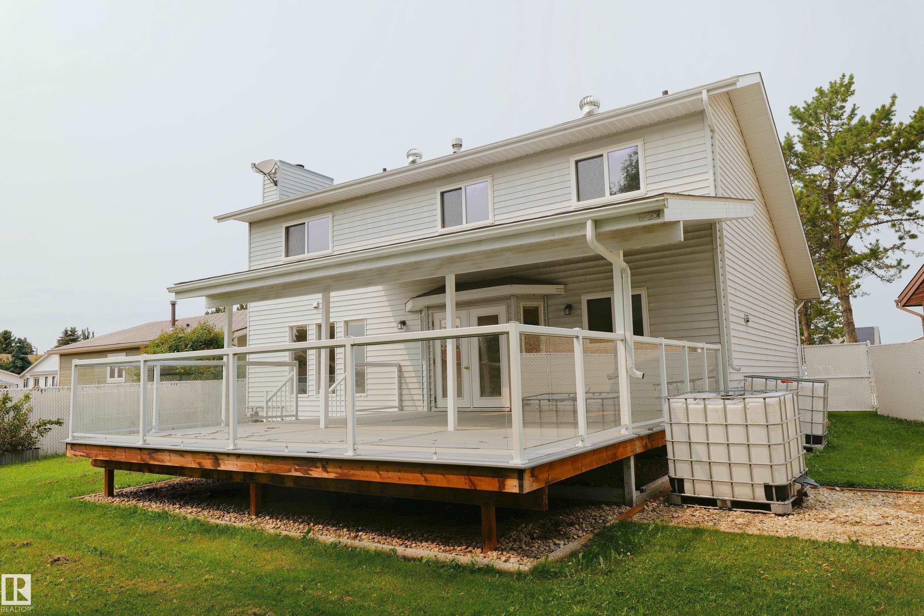 5407 60 Ave, Barrhead, AB - Outdoor With Deck Patio Veranda