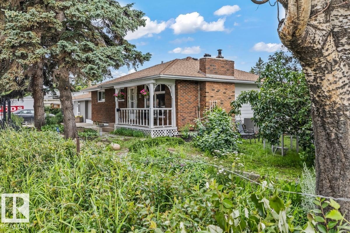 9304 128A Avenue Nw, Edmonton, AB - Outdoor With Deck Patio Veranda