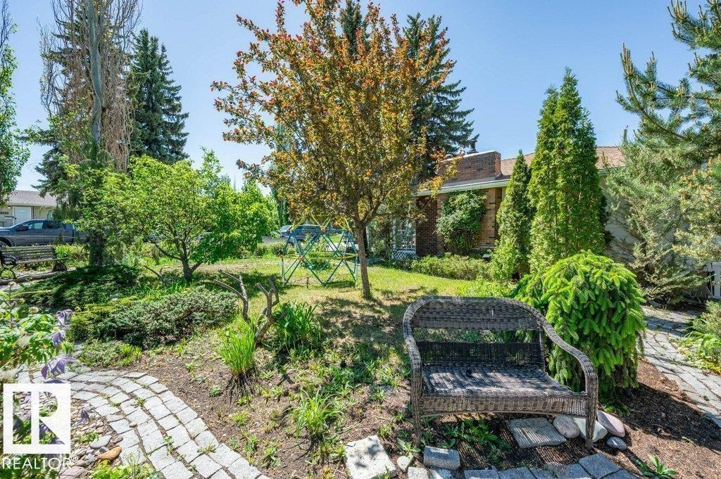 9304 128A Avenue Nw, Edmonton, AB - Outdoor