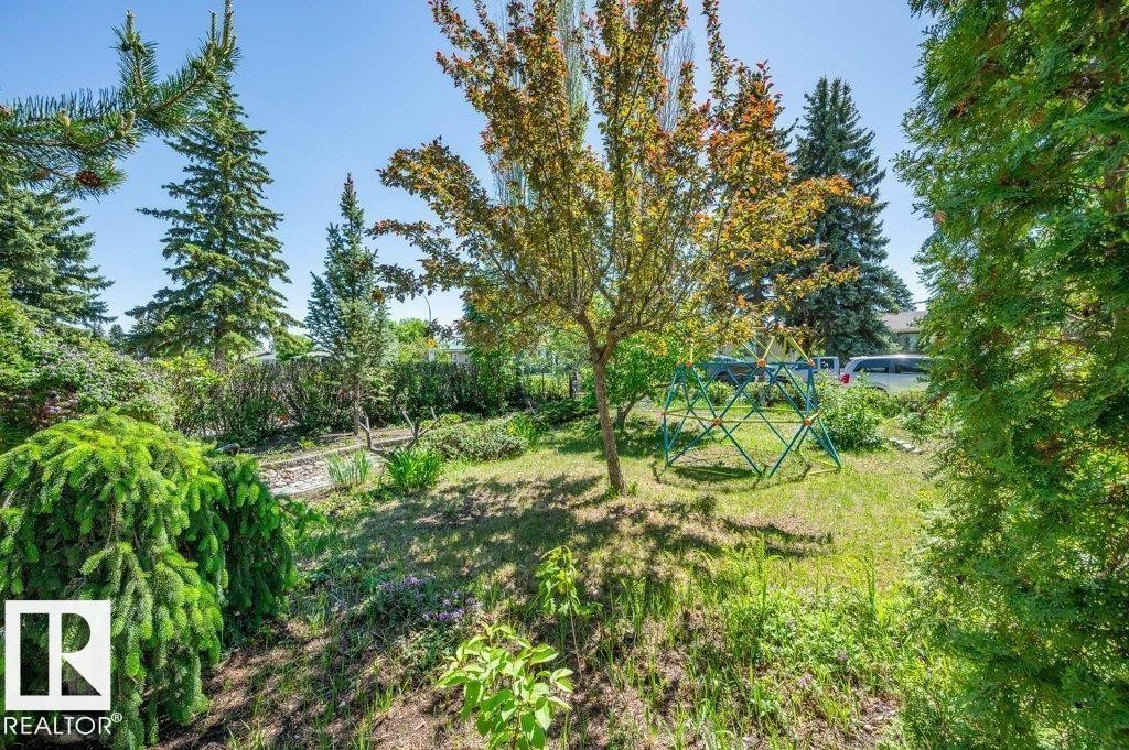 9304 128A Avenue Nw, Edmonton, AB - Outdoor