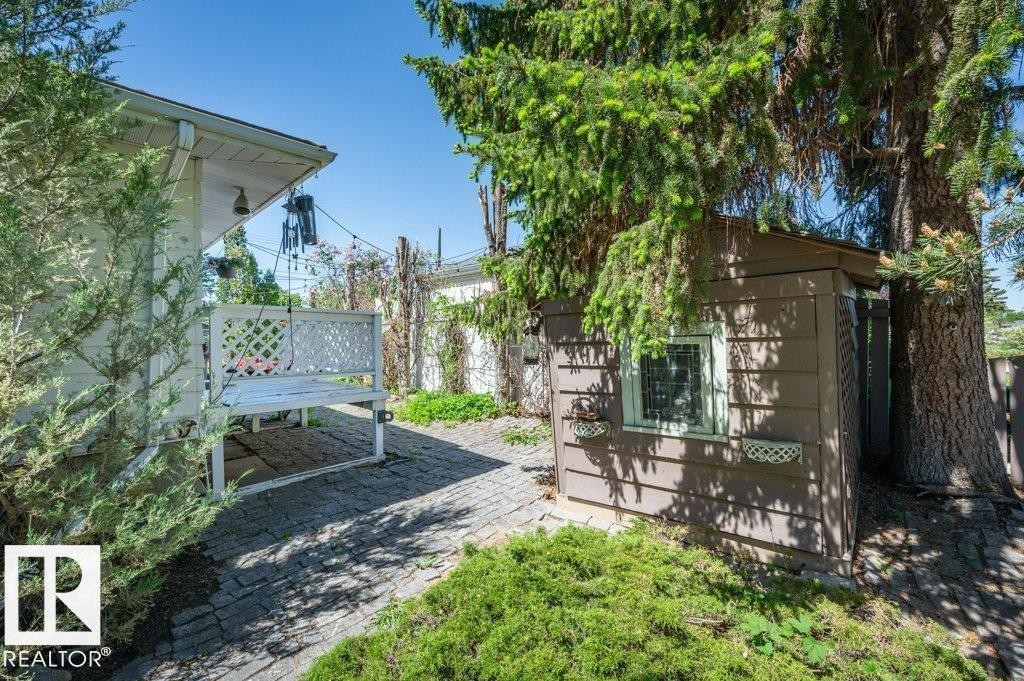 9304 128A Avenue Nw, Edmonton, AB - Outdoor