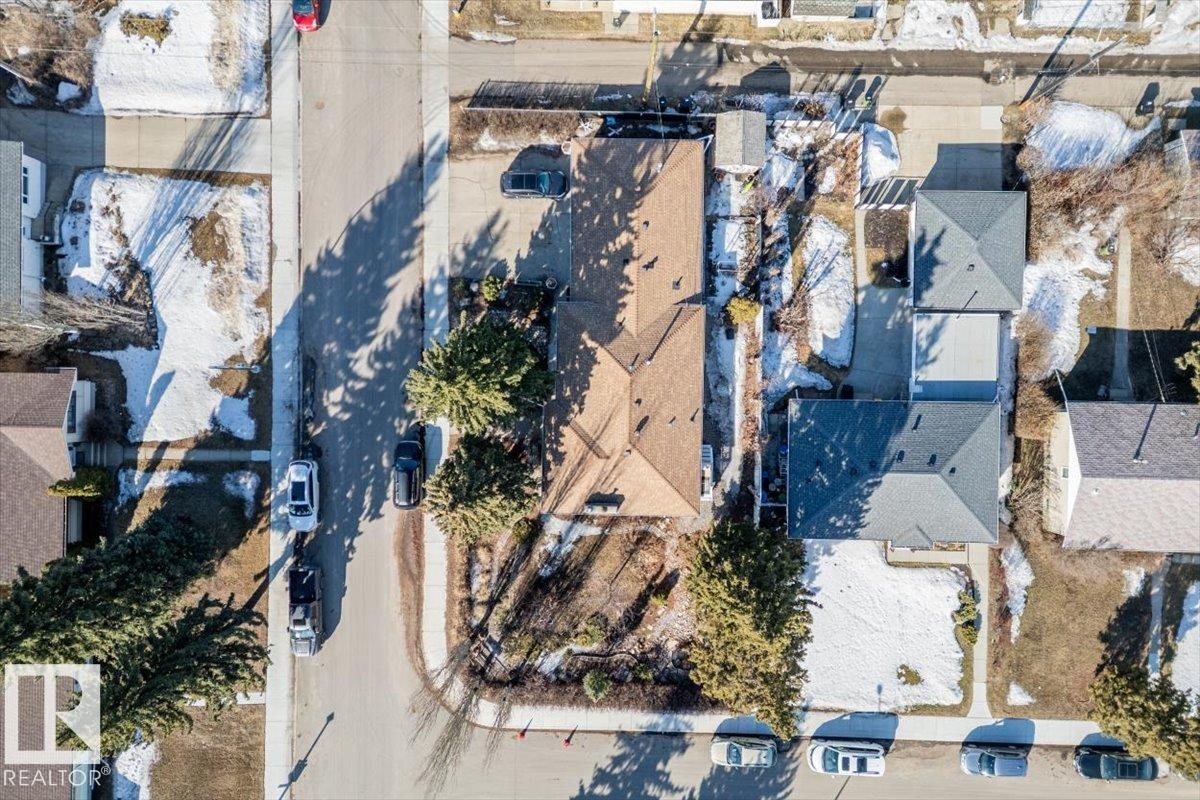 9304 128A Avenue Nw, Edmonton, AB - Outdoor