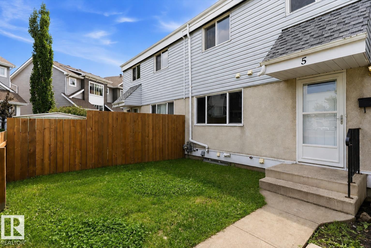 5 Mcleod Place Nw, Edmonton, AB - Outdoor With Exterior