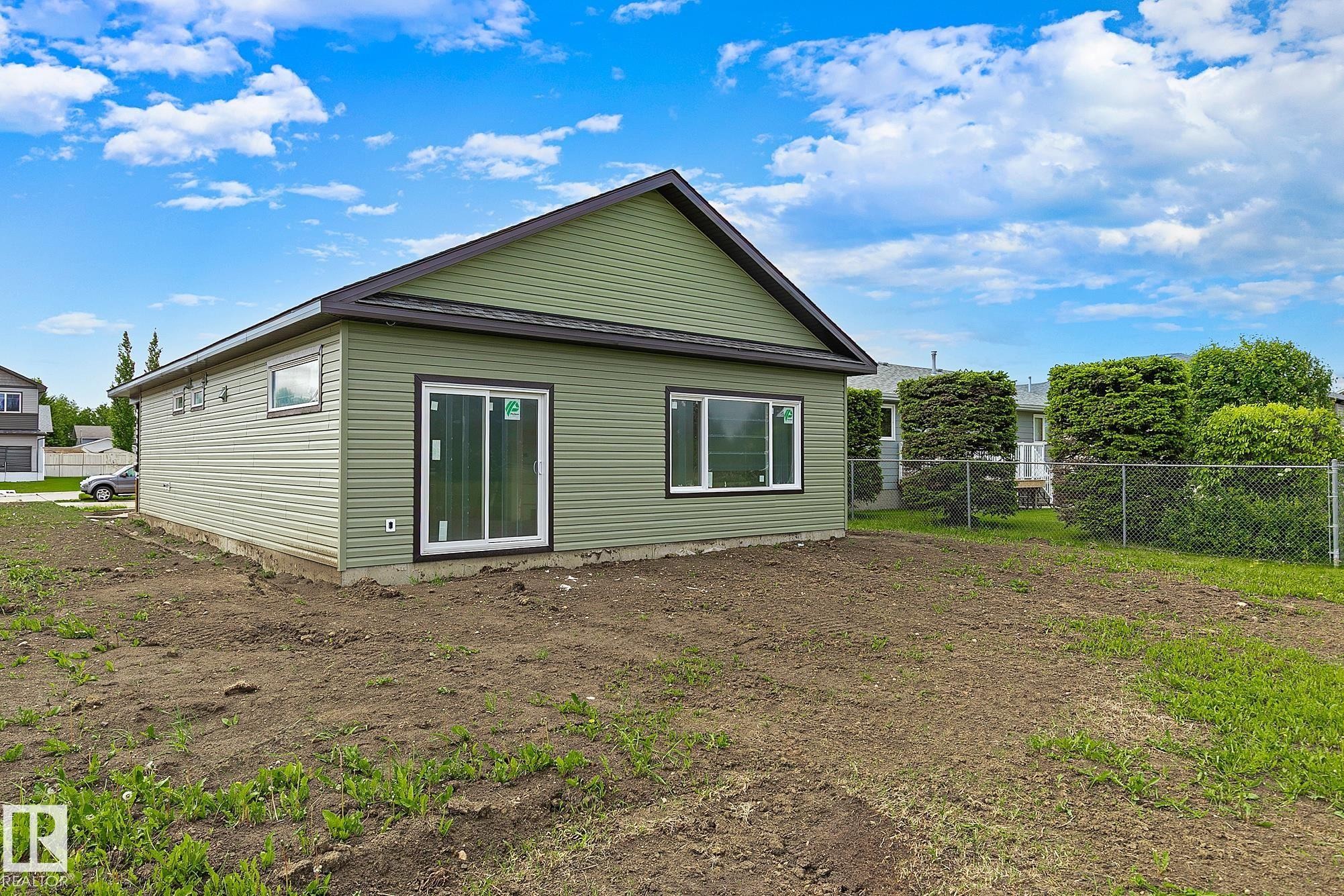 4804 53 Avenue, Thorsby, AB - Outdoor