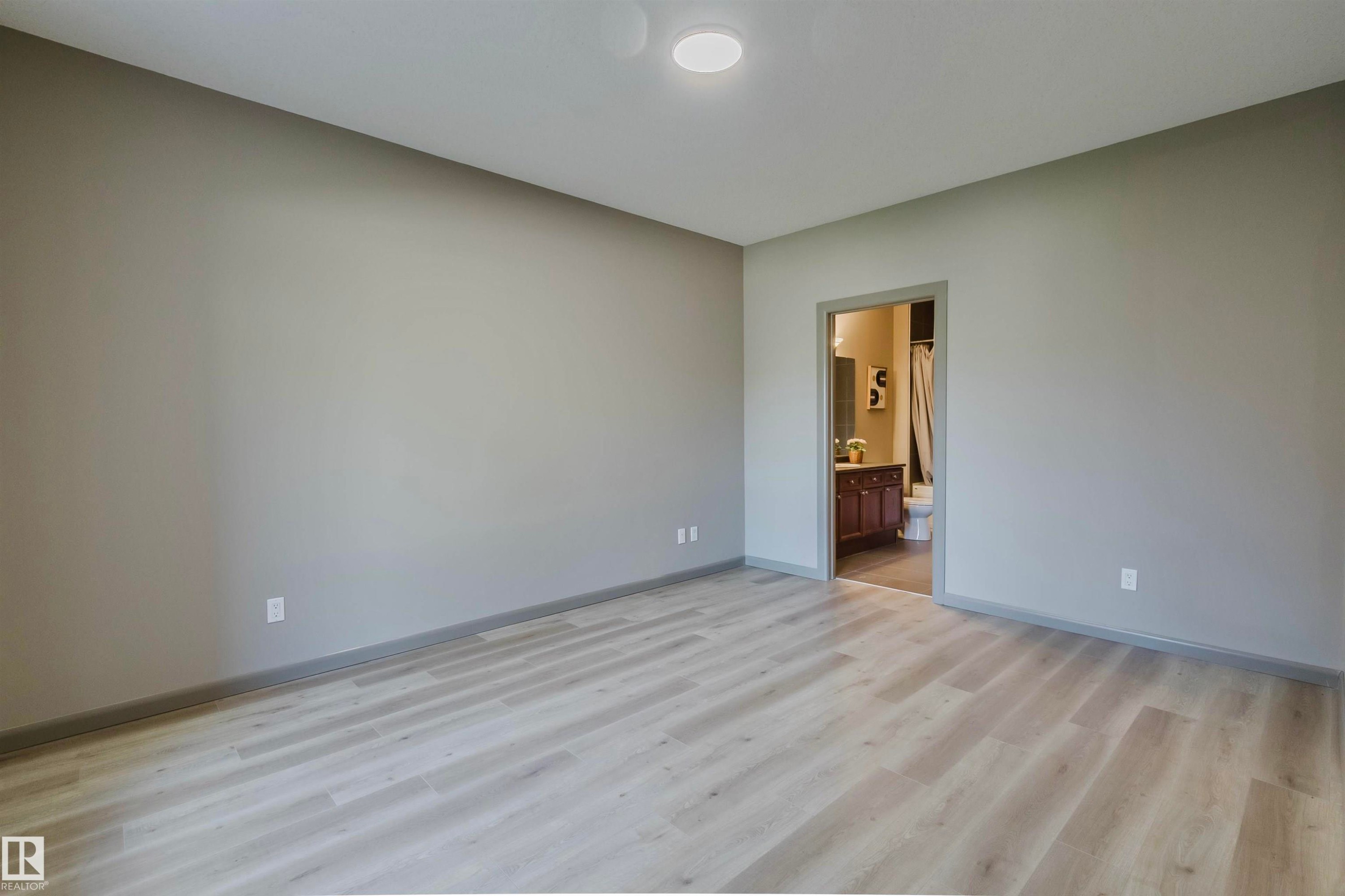 #106 160 Magrath Rd Nw, Edmonton, AB - Indoor Photo Showing Other Room