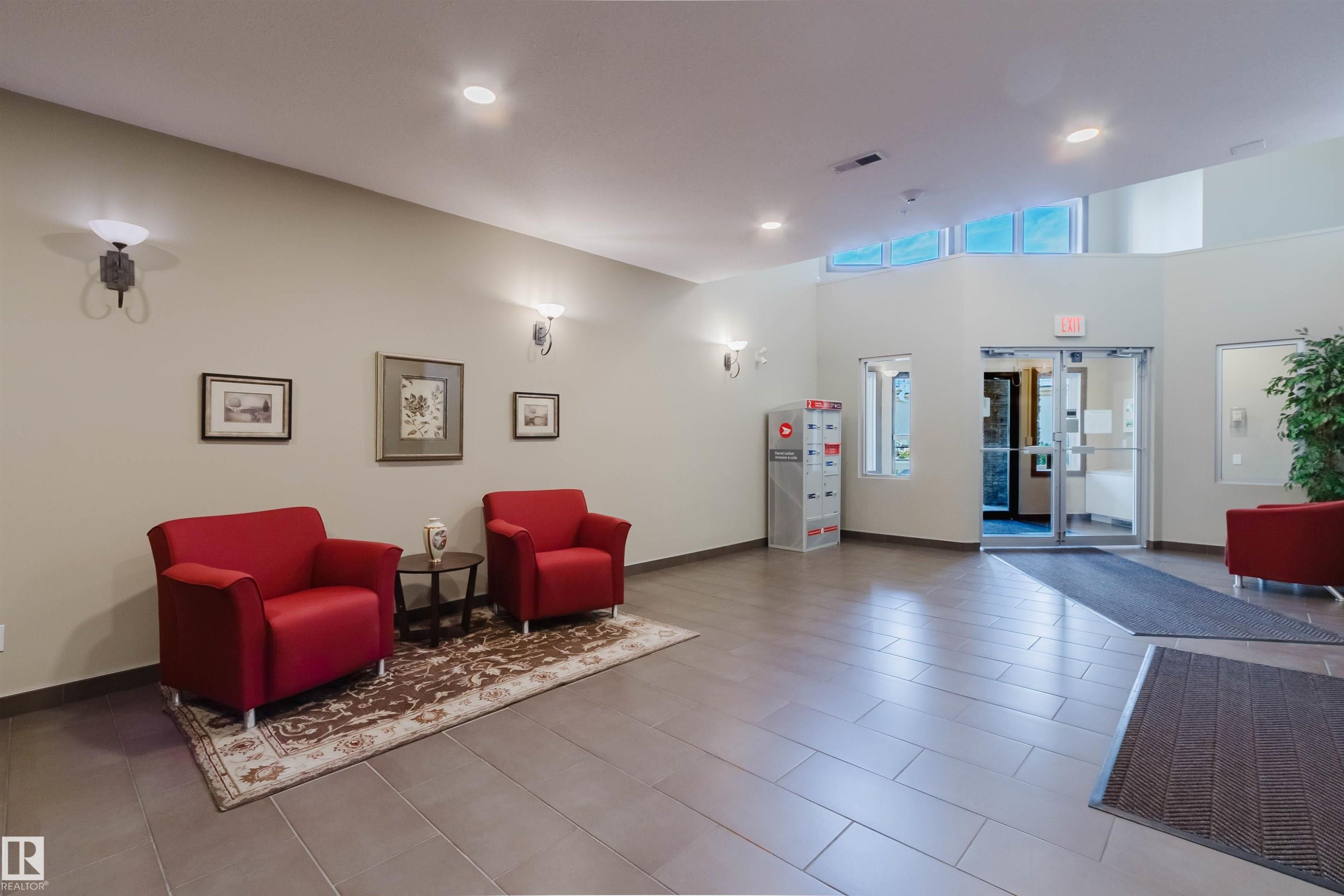 #106 160 Magrath Rd Nw, Edmonton, AB - Indoor