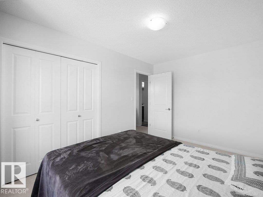 3101 Arthurs Crescent, Edmonton, AB - Indoor Photo Showing Bedroom