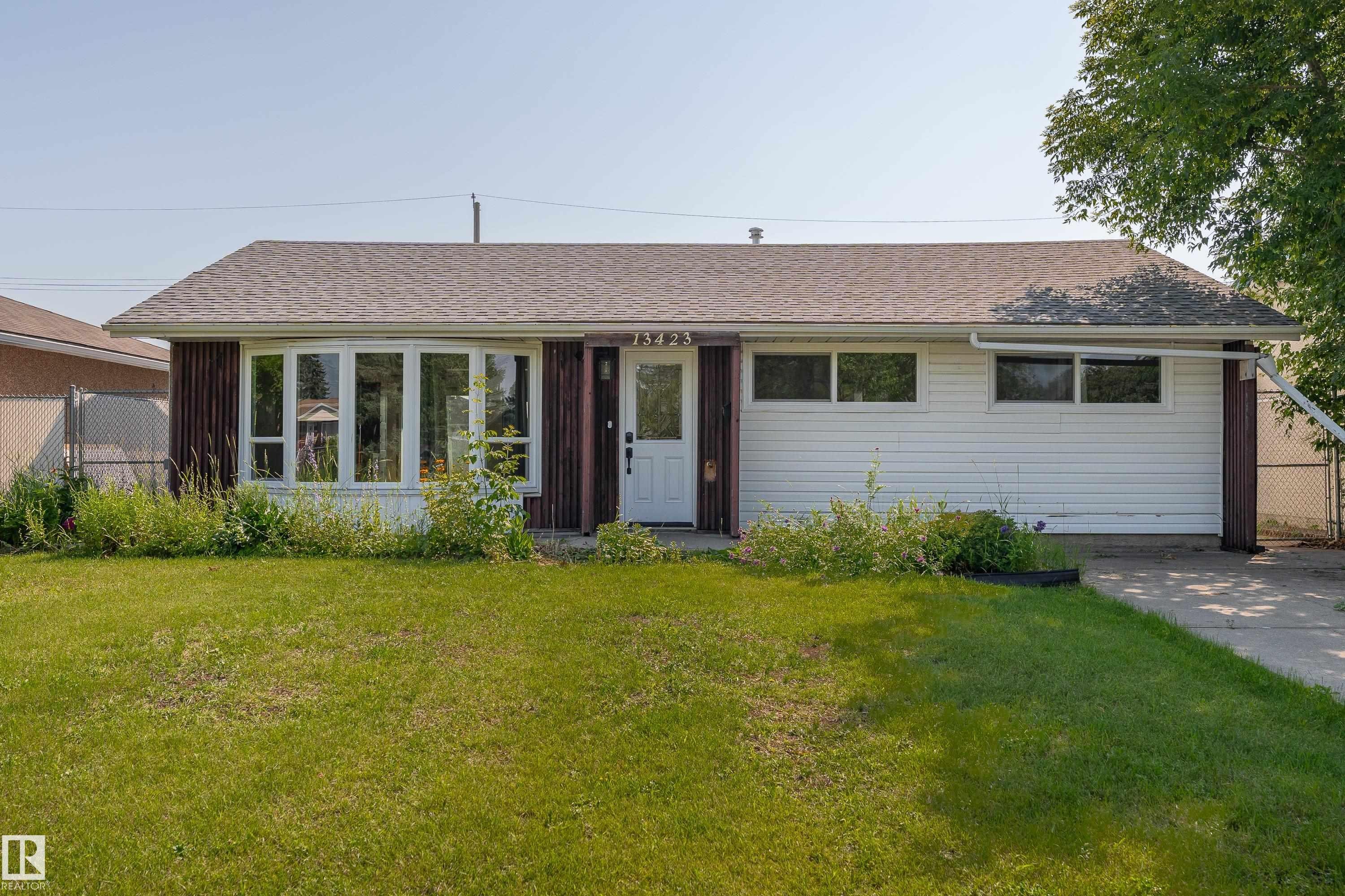 13423 112 Street Nw, Edmonton, AB - Outdoor