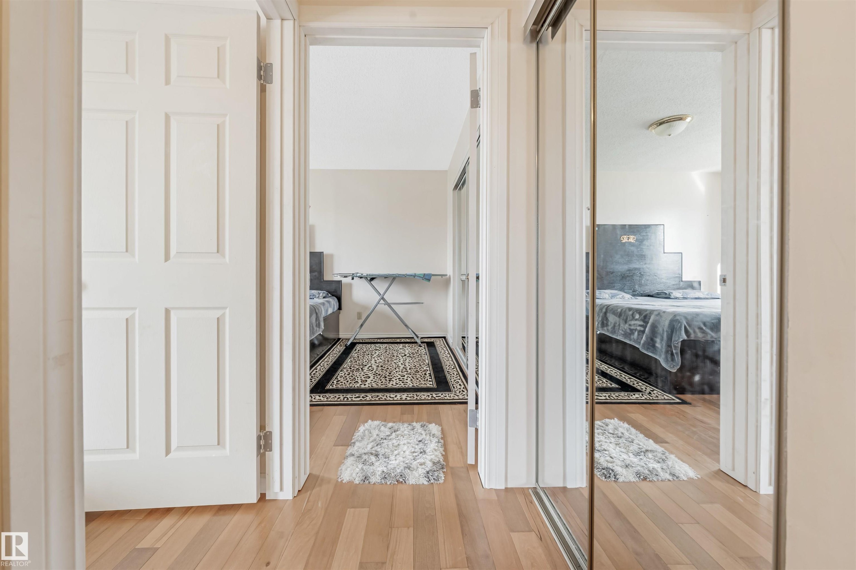 5417 14A Ave, Edmonton, AB - Indoor Photo Showing Other Room