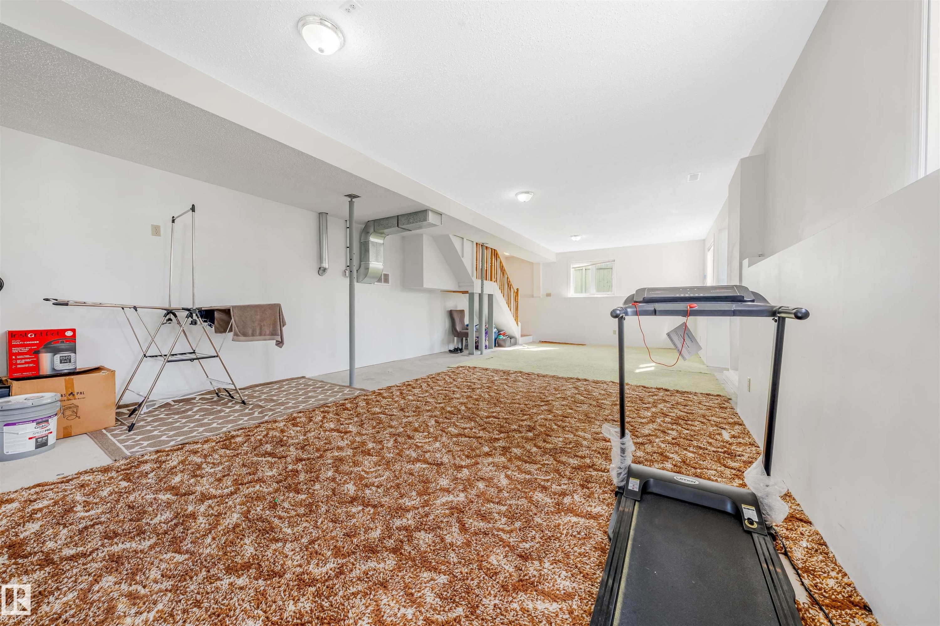 5417 14A Ave, Edmonton, AB - Indoor