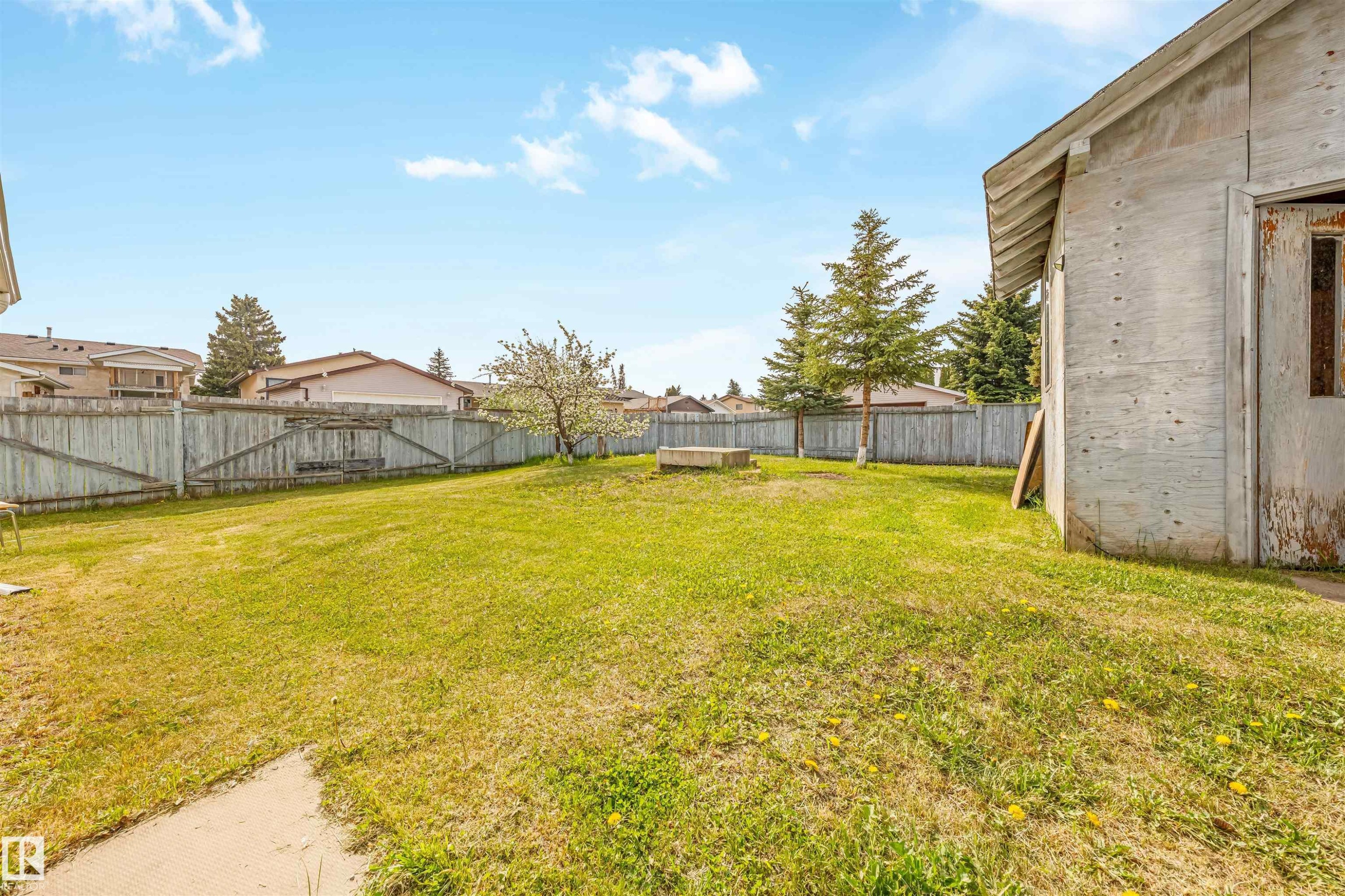 5417 14A Ave, Edmonton, AB - Outdoor