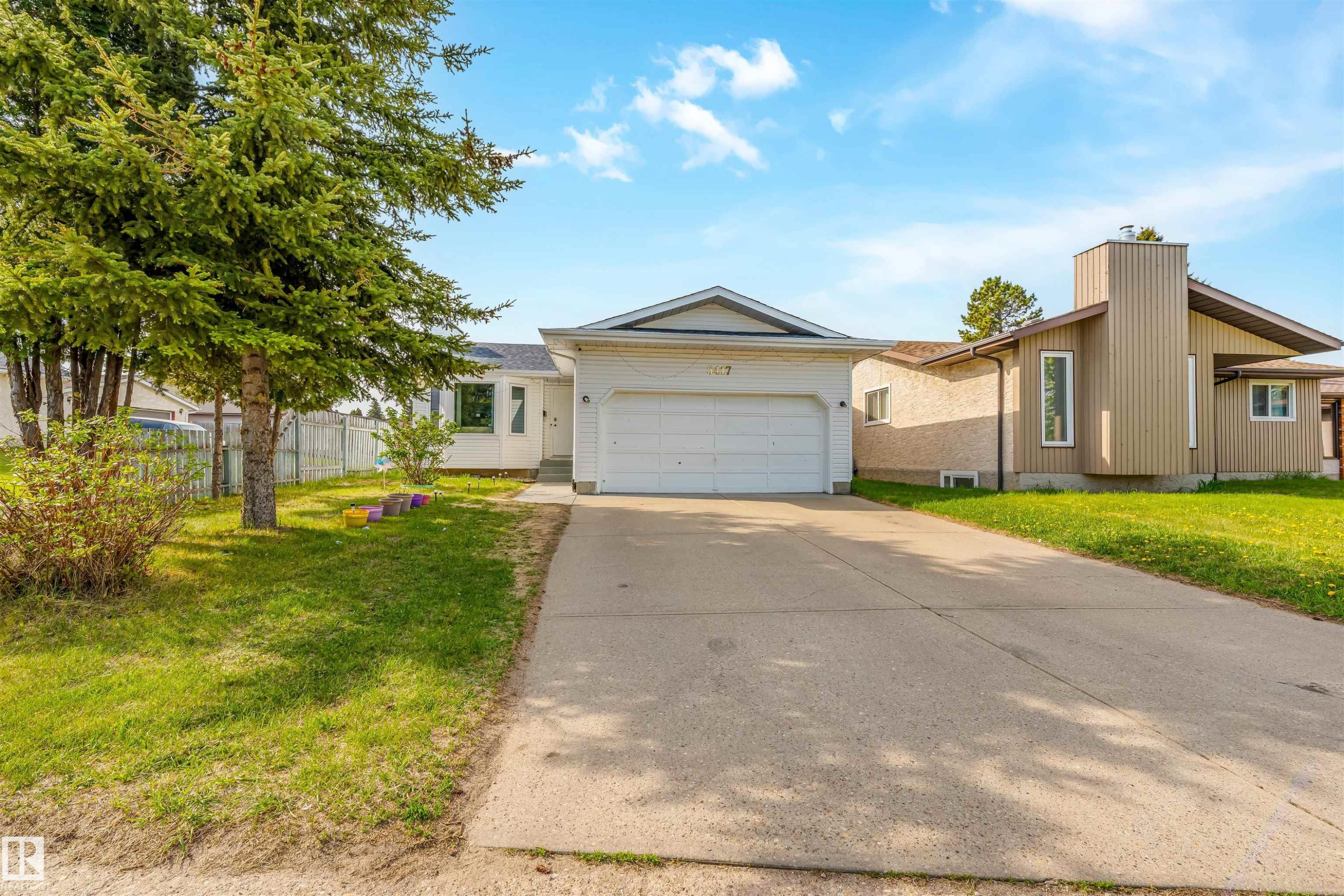 5417 14A Ave, Edmonton, AB - Outdoor With Facade