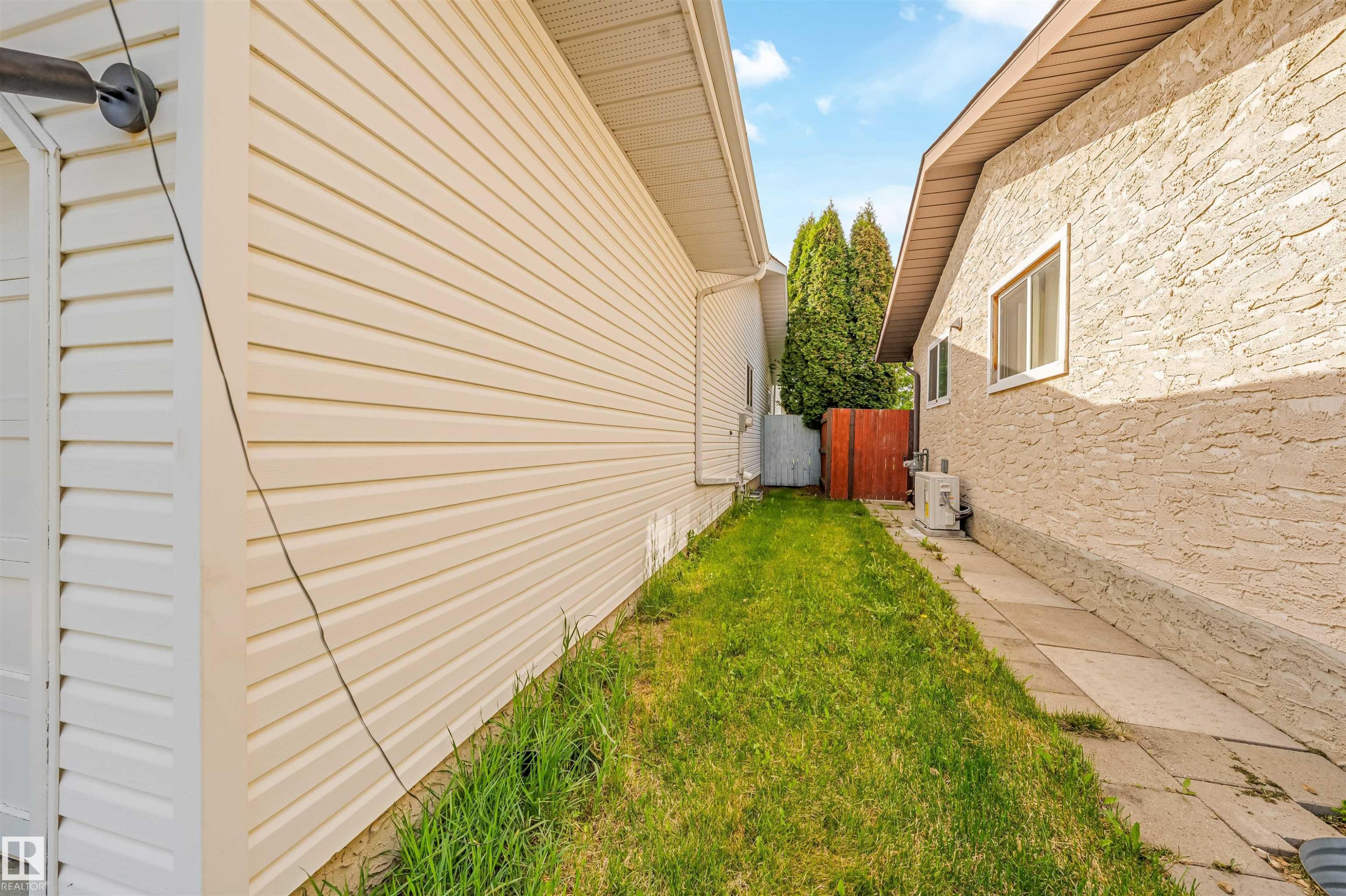 5417 14A Ave, Edmonton, AB - Outdoor With Exterior