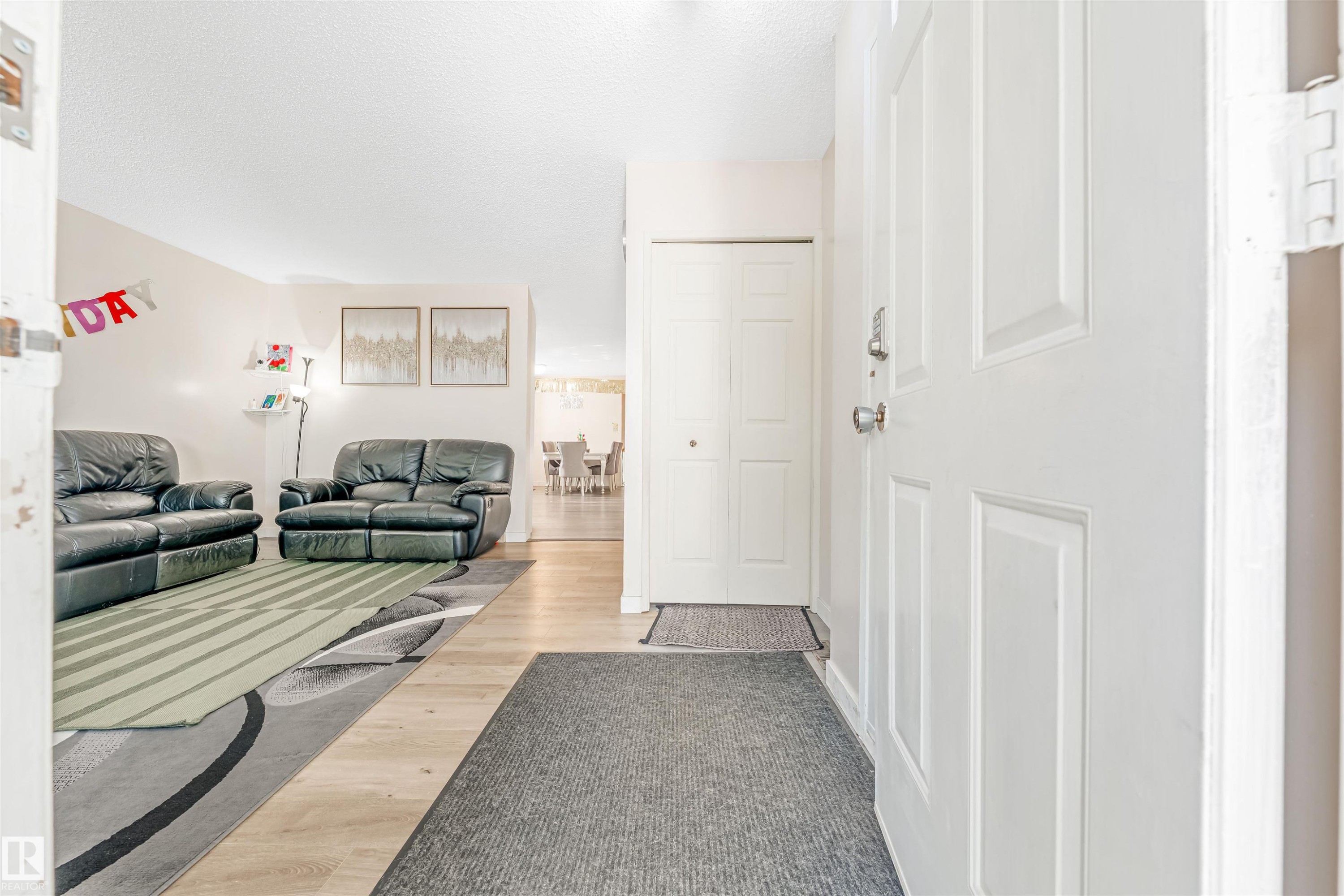 5417 14A Ave, Edmonton, AB - Indoor Photo Showing Other Room