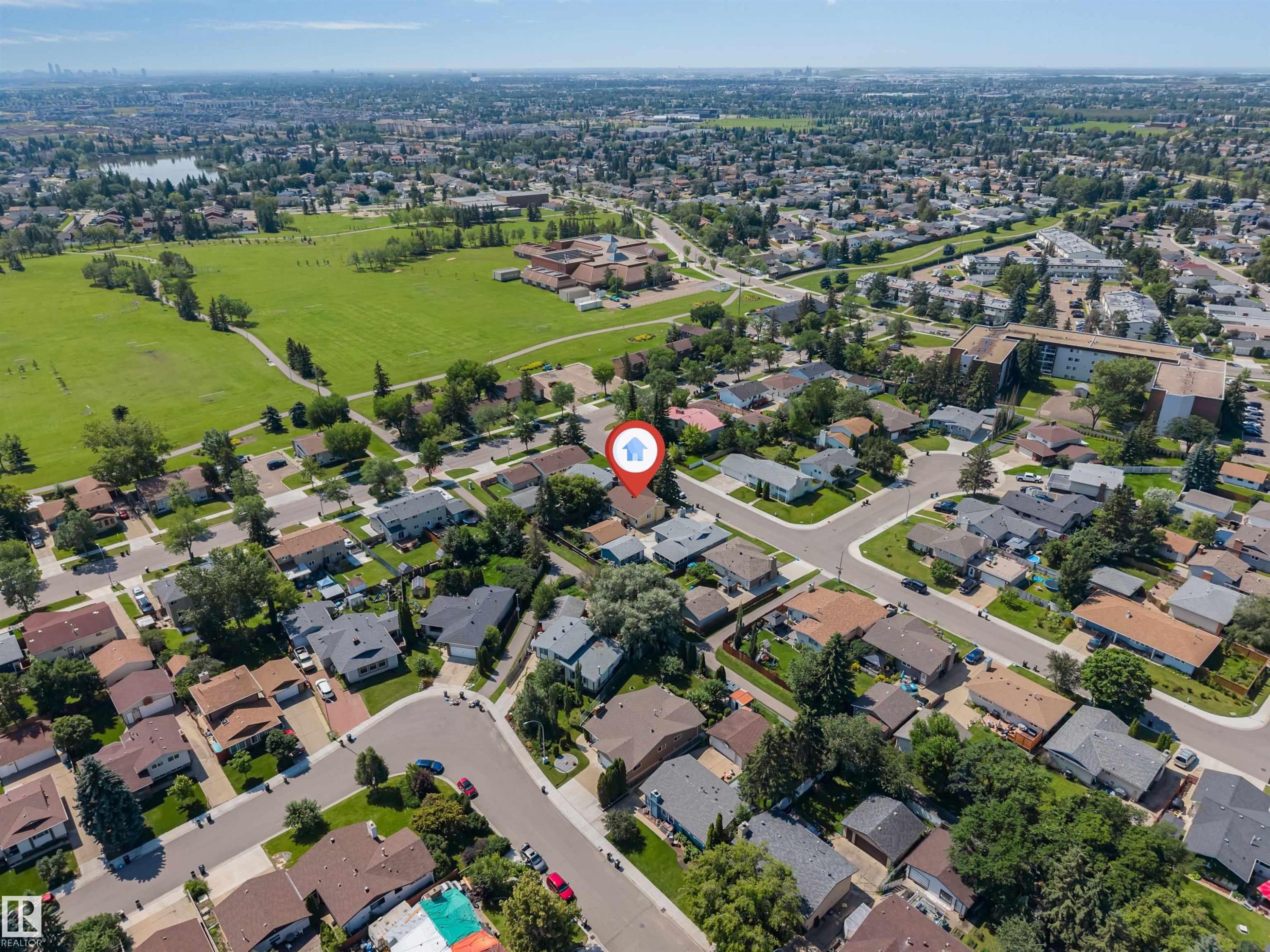 16411 106 Street Nw, Edmonton, AB - Outdoor With View