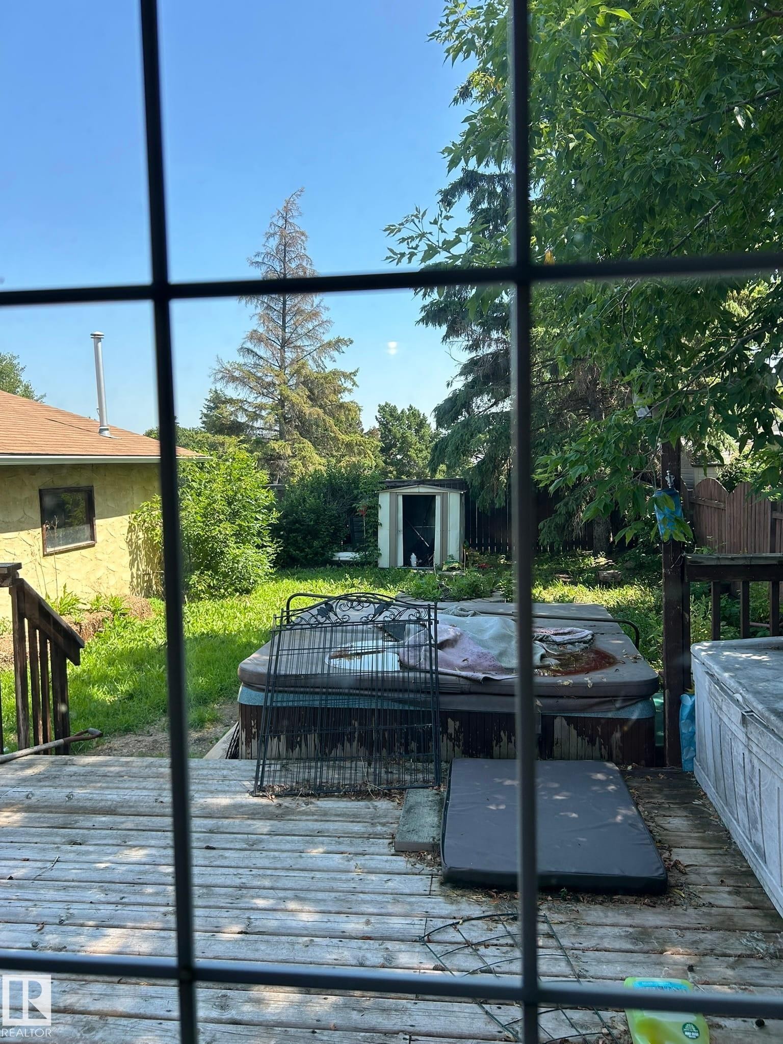 16411 106 Street Nw, Edmonton, AB - Outdoor
