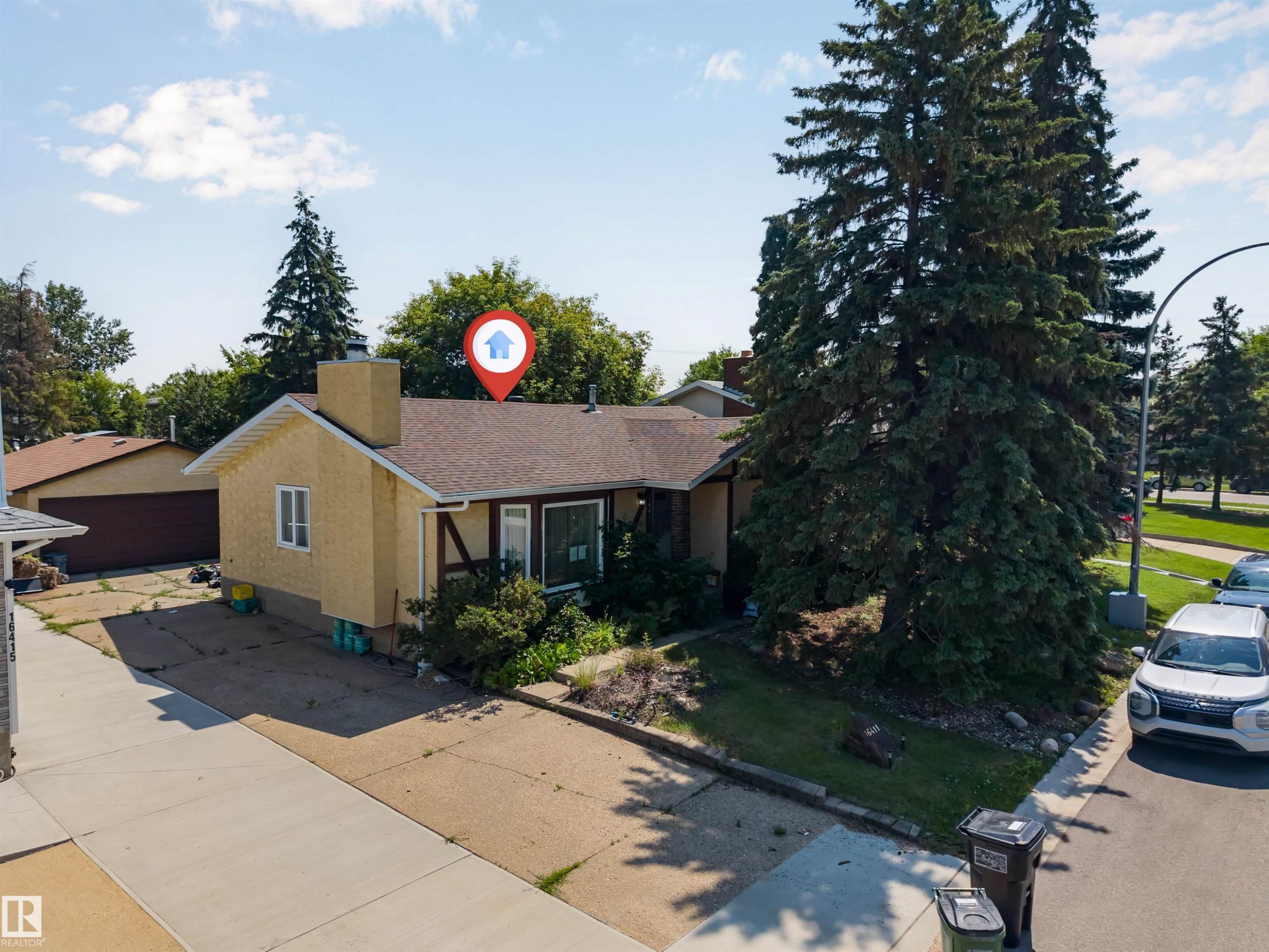 16411 106 Street Nw, Edmonton, AB - Outdoor