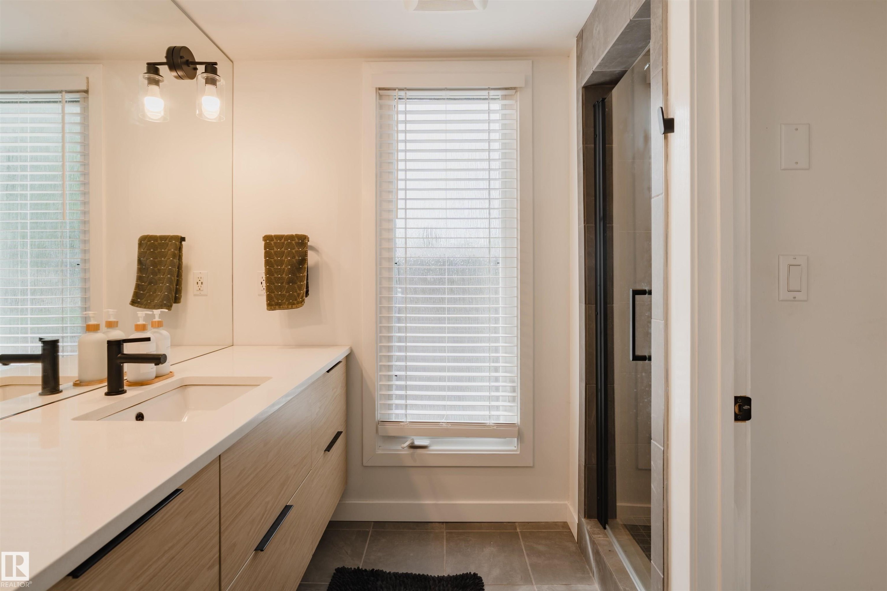 13 Flagstone Crescent, St. Albert, AB - Indoor Photo Showing Bathroom