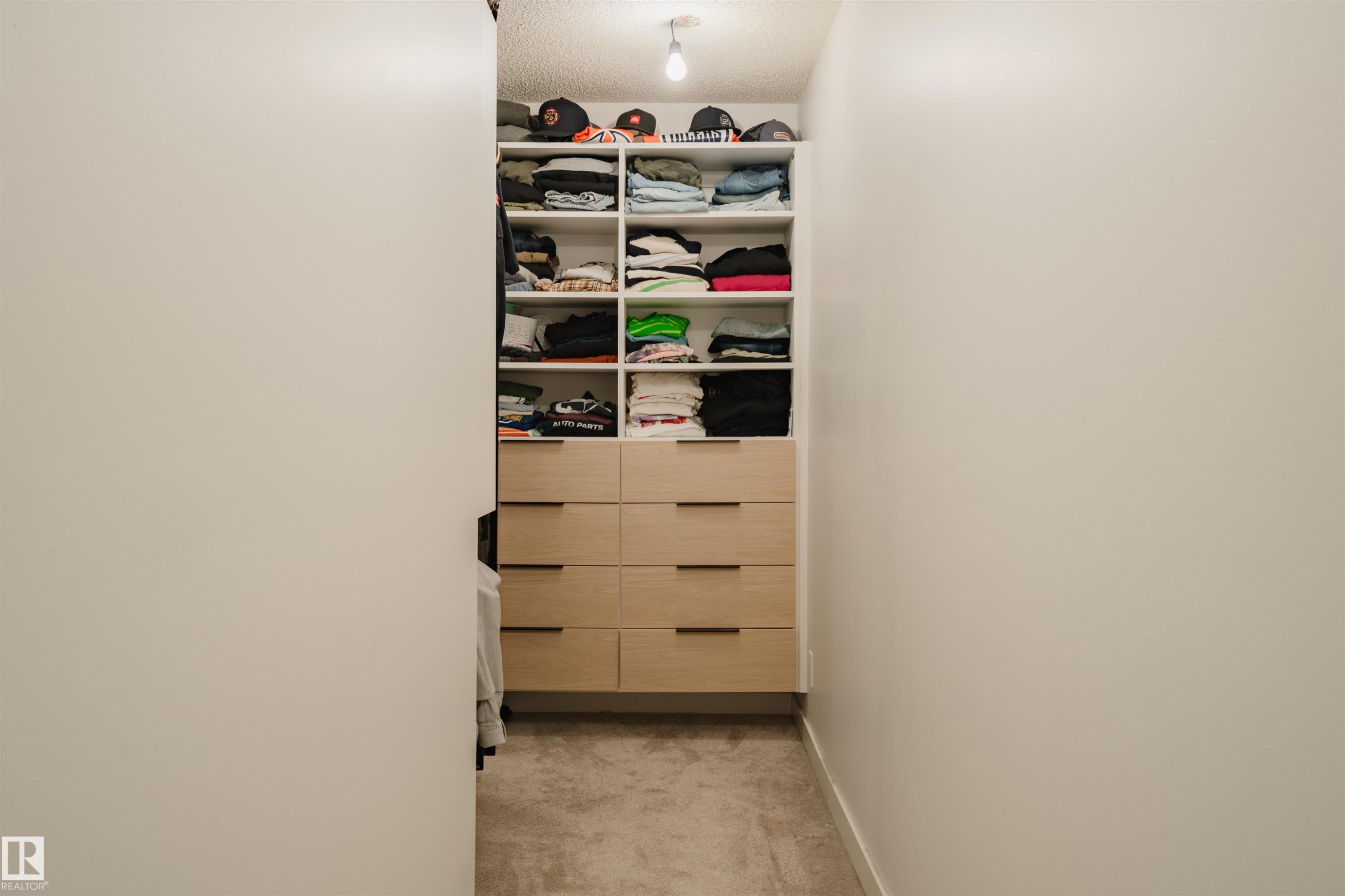 13 Flagstone Crescent, St. Albert, AB - Indoor
