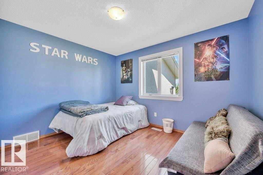 51111 Rr 233, Rural Strathcona County, AB - Indoor Photo Showing Bedroom