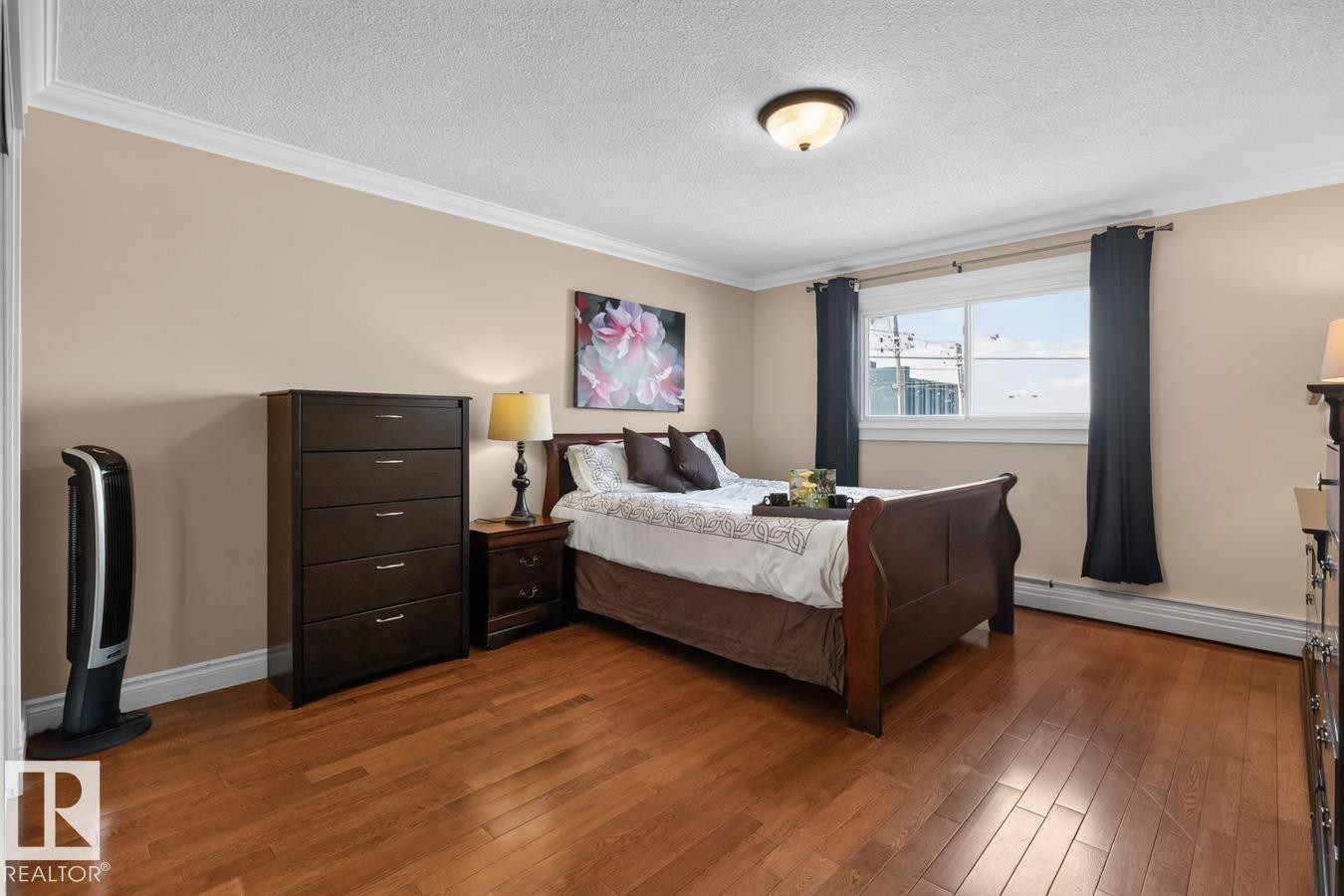 #206 10745 83 Av Nw, Edmonton, AB - Indoor Photo Showing Bedroom