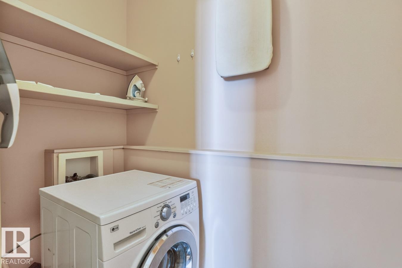 #206 10745 83 Av Nw, Edmonton, AB - Indoor Photo Showing Laundry Room