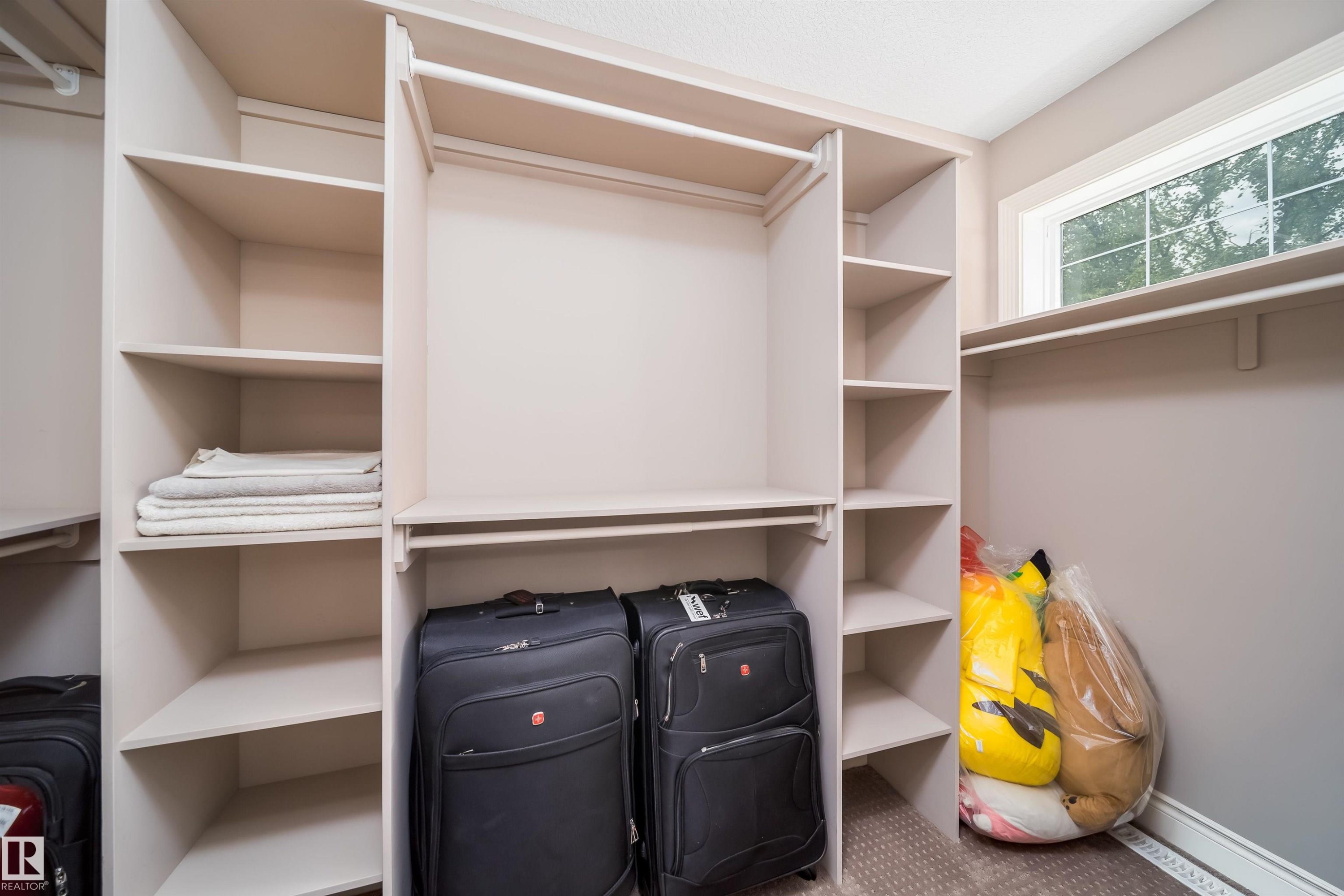 11342 79 Avenue, Edmonton, AB - Indoor With Storage