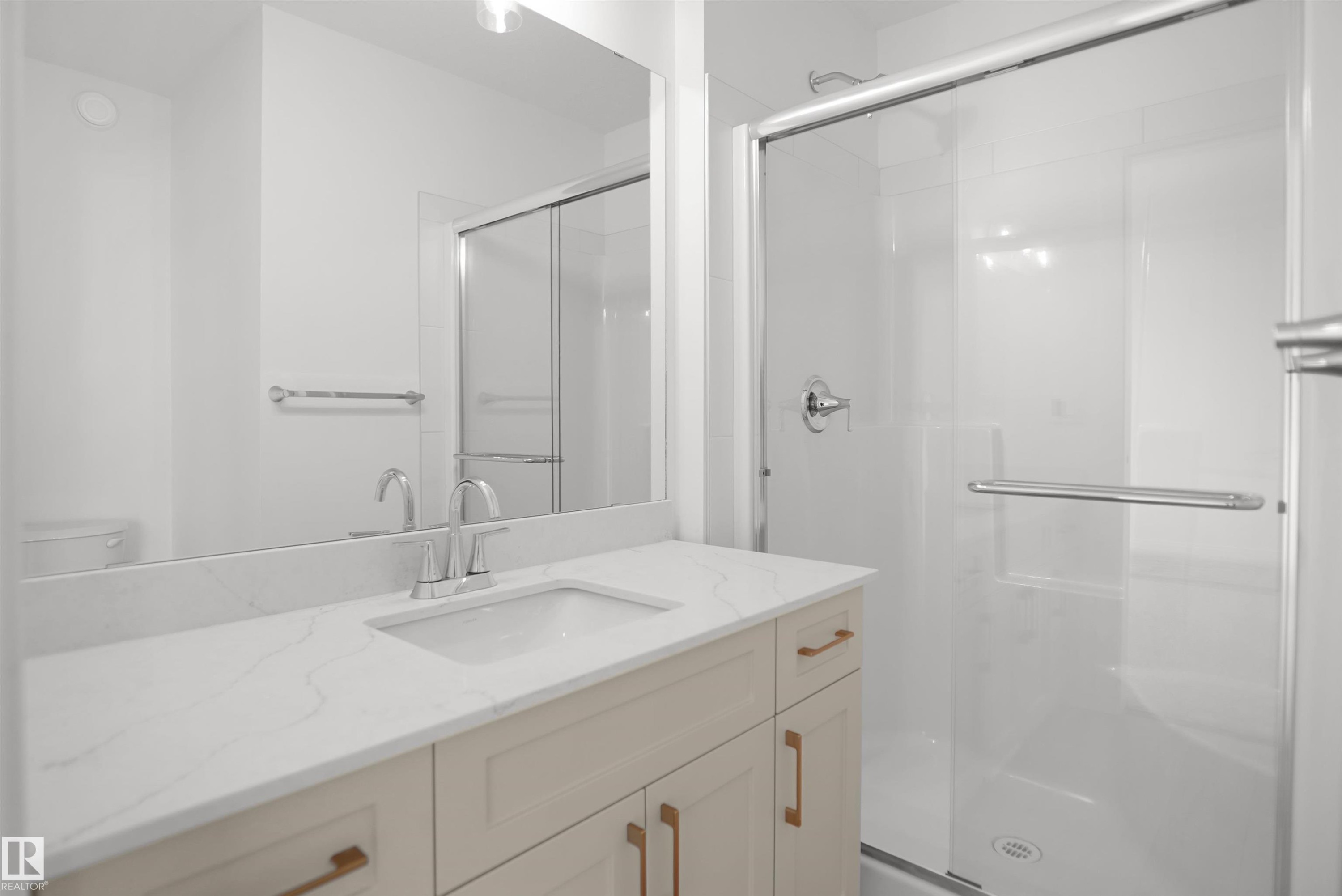 #62 17319 5 St Ne, Edmonton, AB - Indoor Photo Showing Bathroom