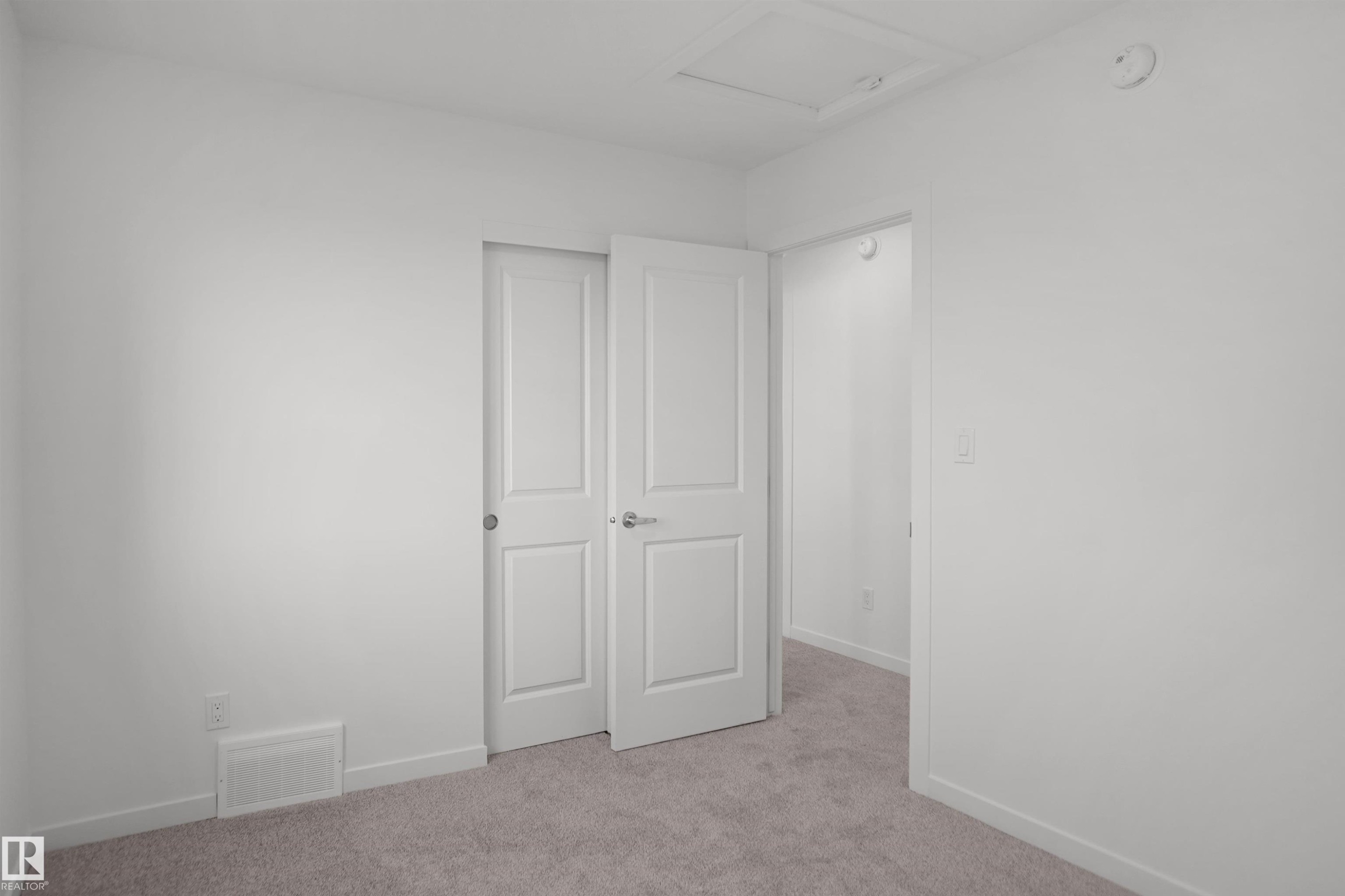 #62 17319 5 St Ne, Edmonton, AB - Indoor Photo Showing Other Room