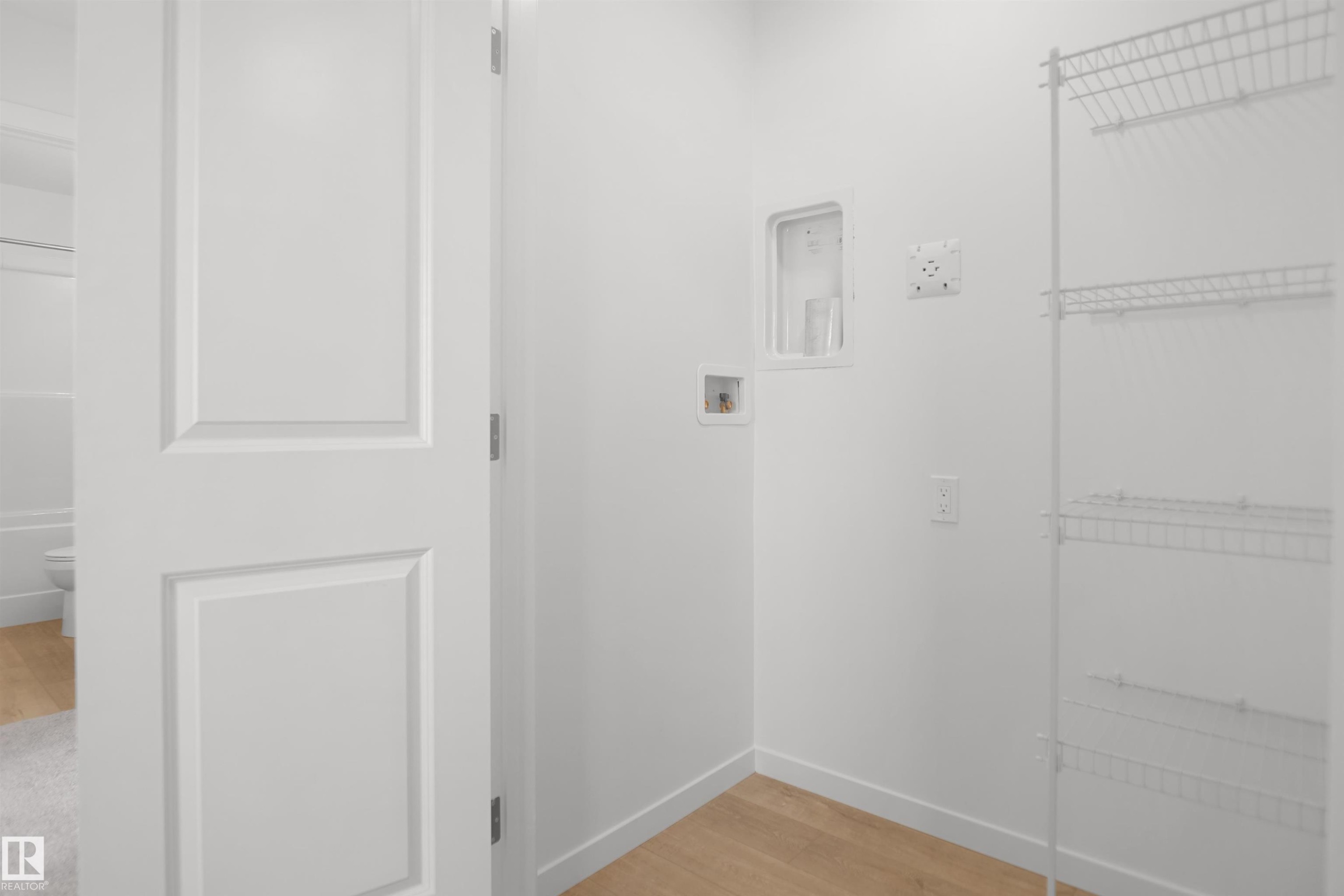 #62 17319 5 St Ne, Edmonton, AB - Indoor