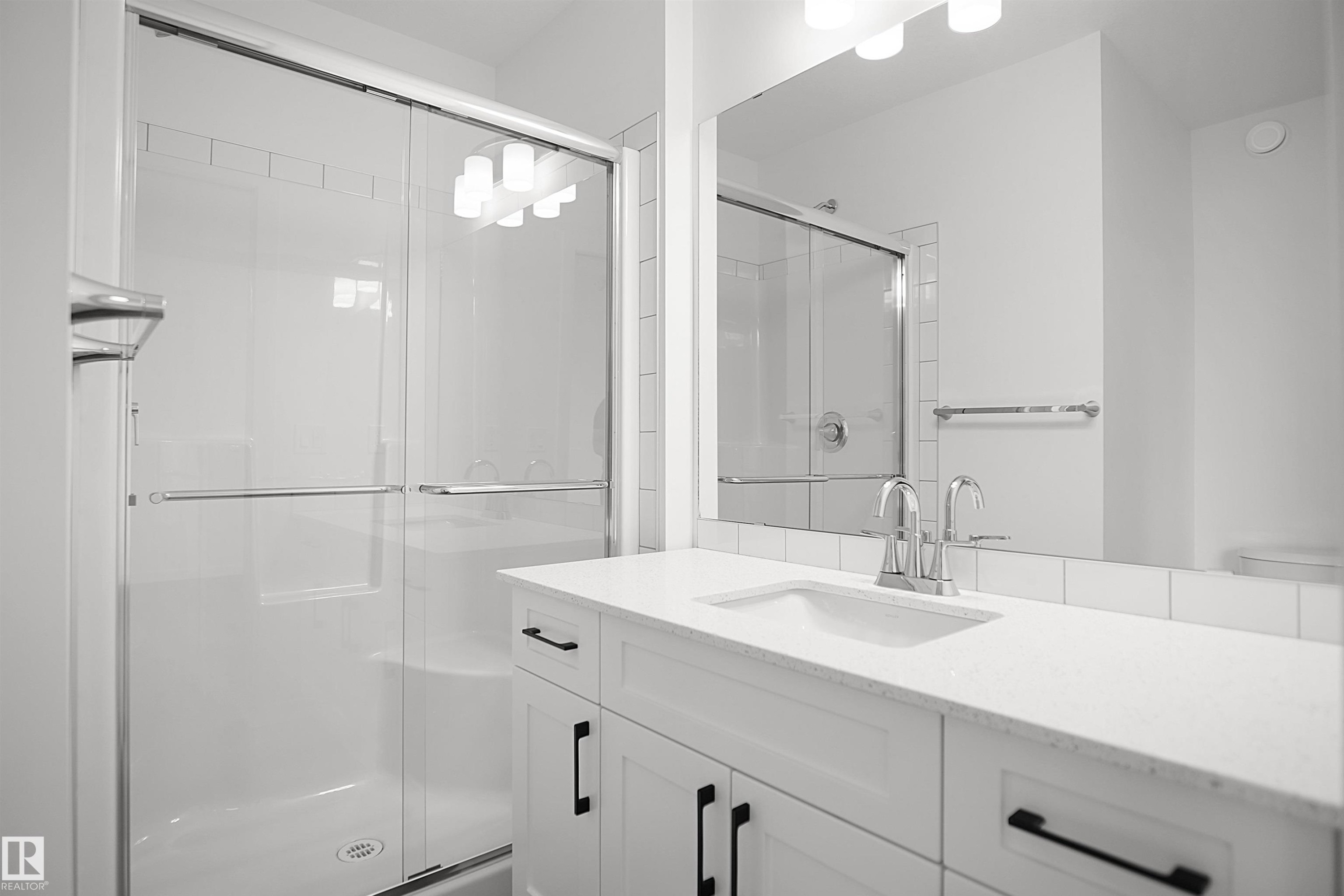 #67 17319 5 St Ne, Edmonton, AB - Indoor Photo Showing Bathroom