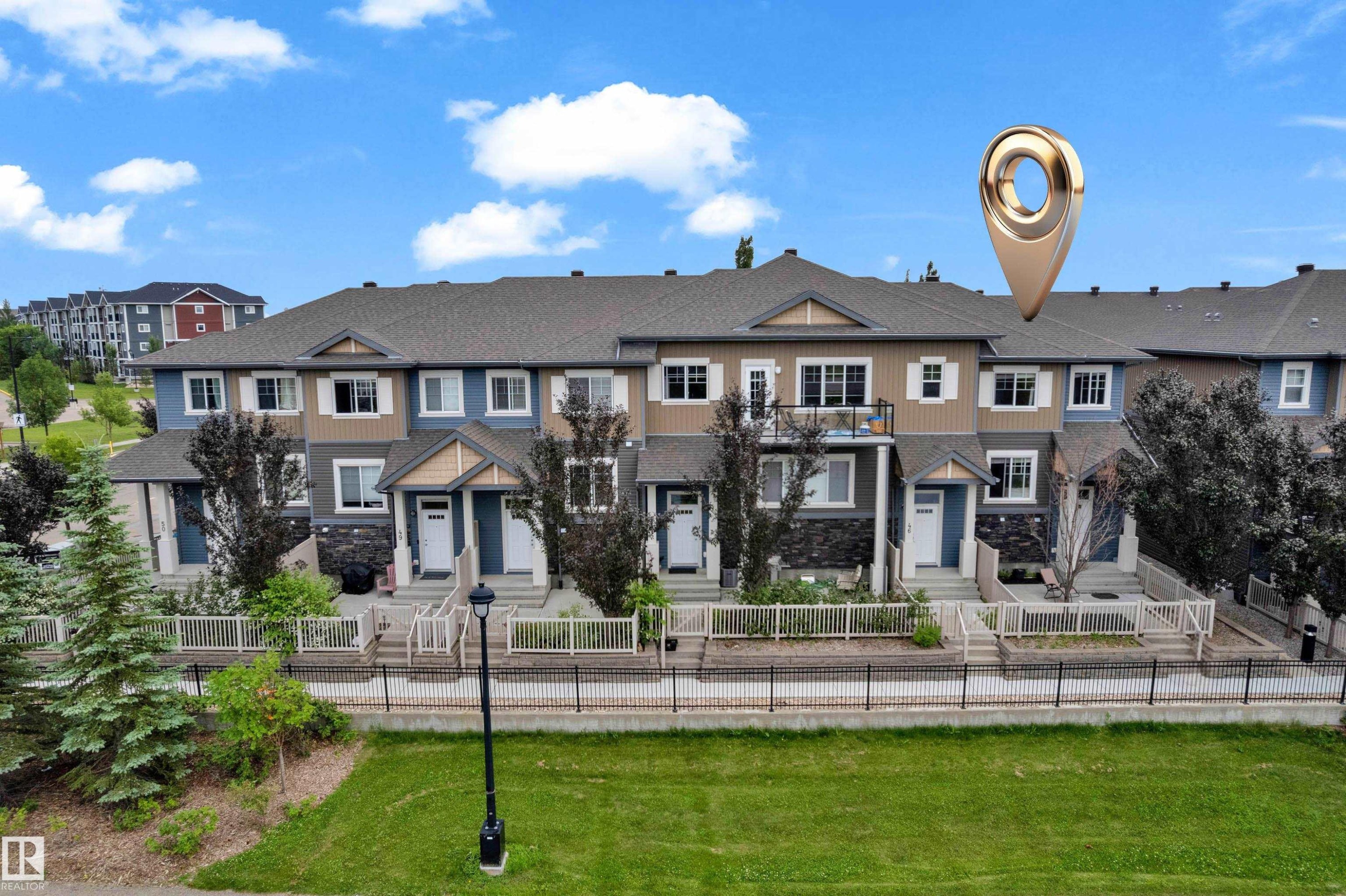#45 1030 Chappelle Bv Sw, Edmonton, AB - Outdoor With Facade