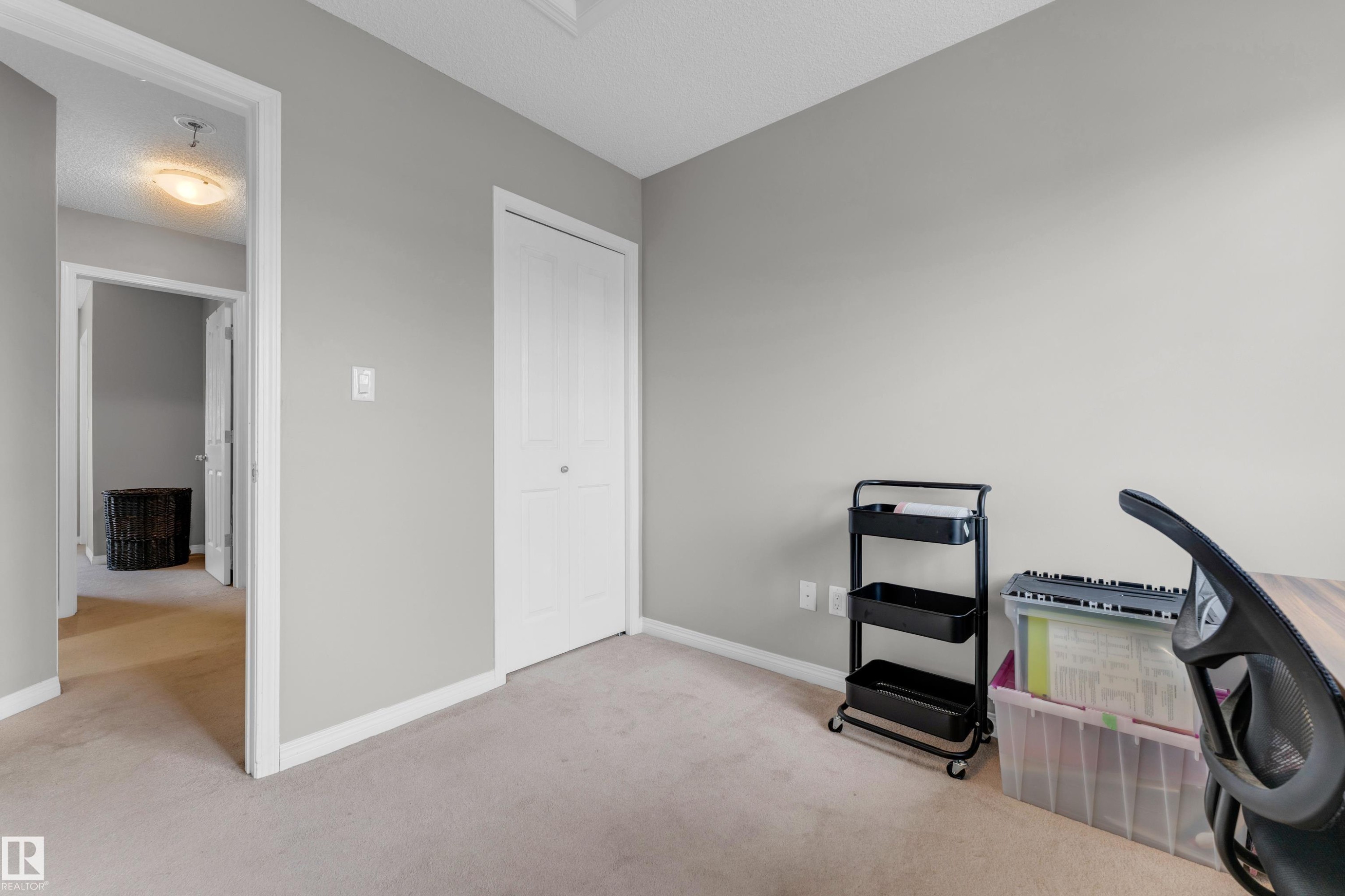 #45 1030 Chappelle Bv Sw, Edmonton, AB - Indoor