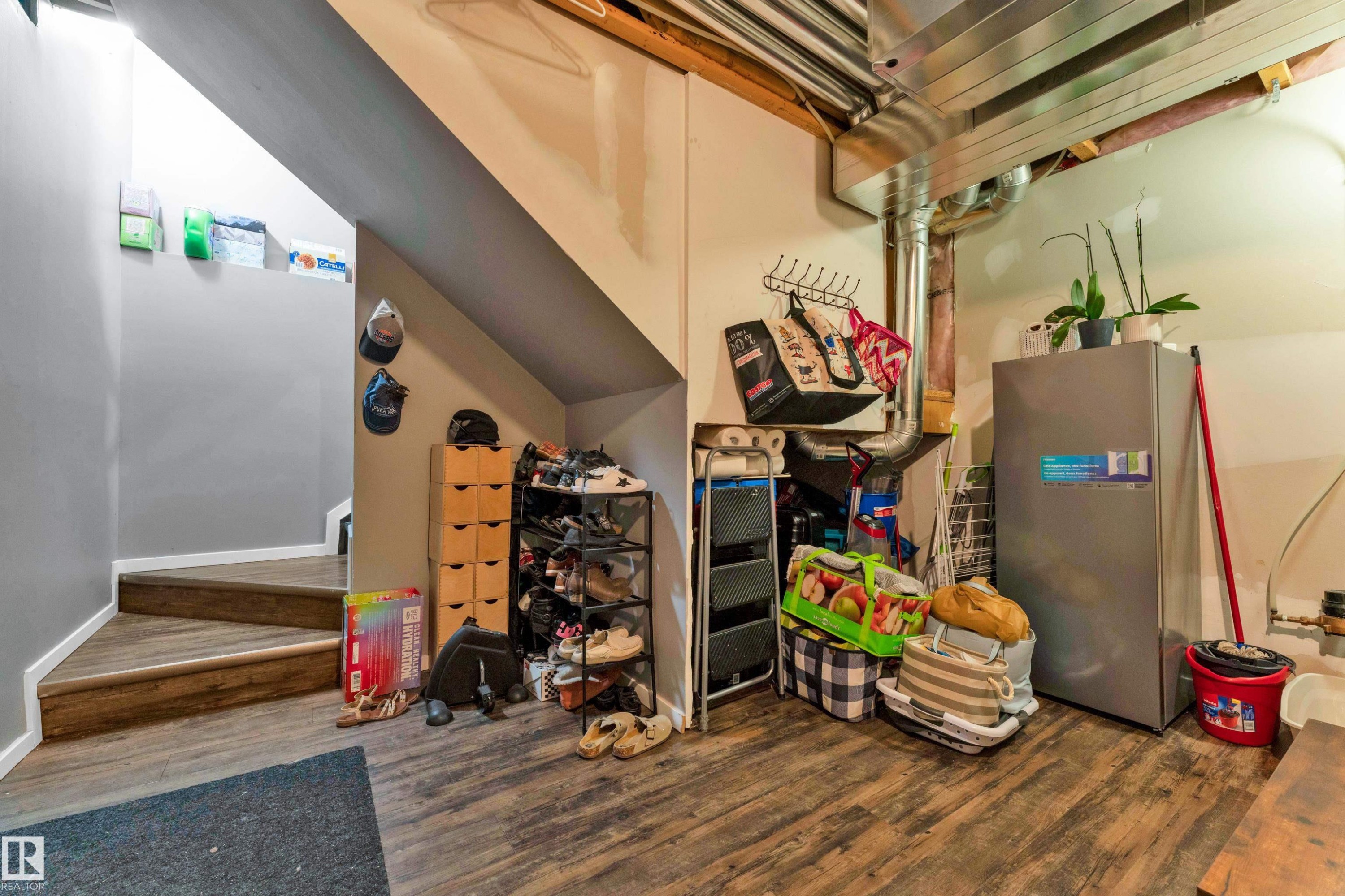 #45 1030 Chappelle Bv Sw, Edmonton, AB - Indoor Photo Showing Basement