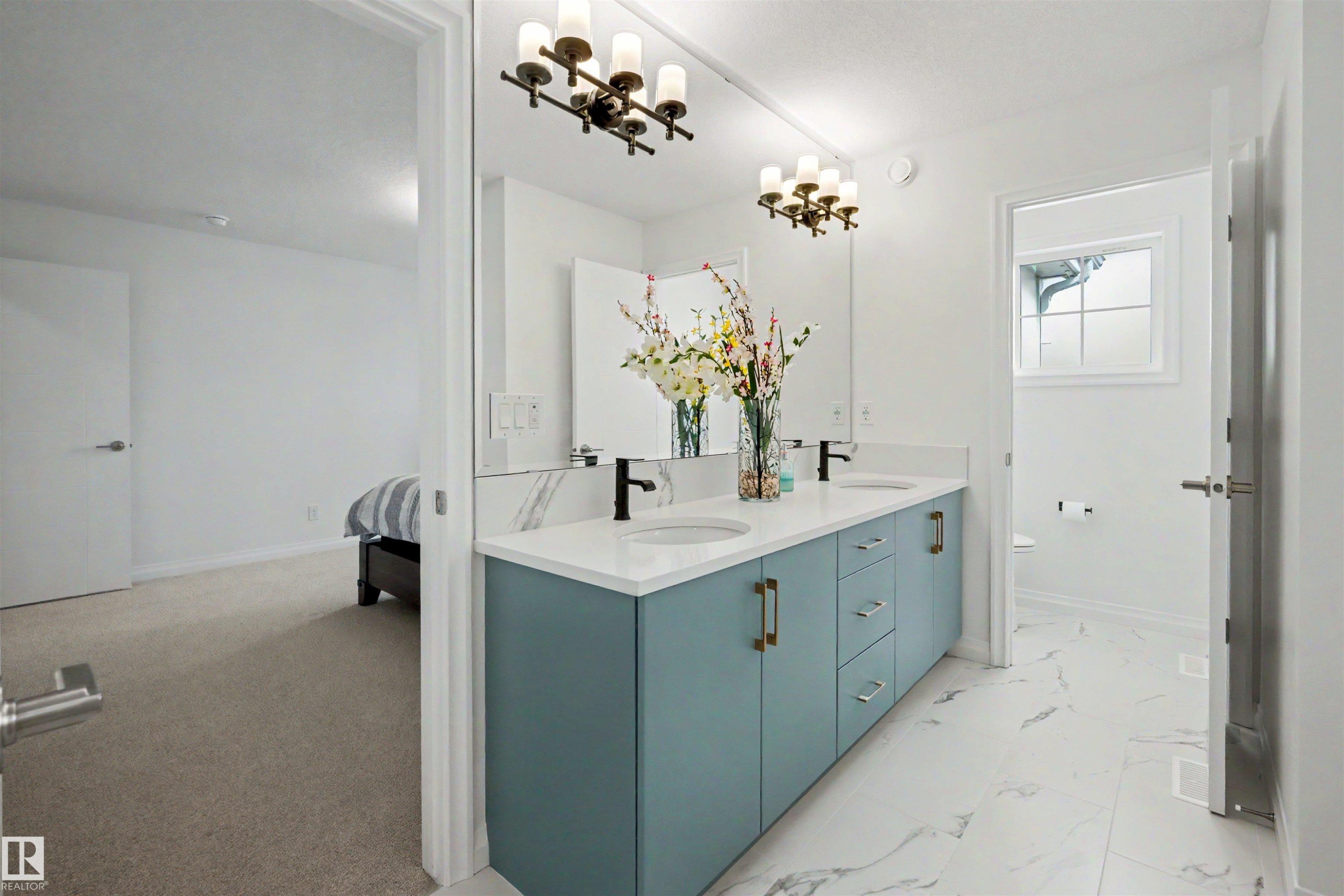 155 Stonehouse Way, Leduc, AB - Indoor Photo Showing Bathroom