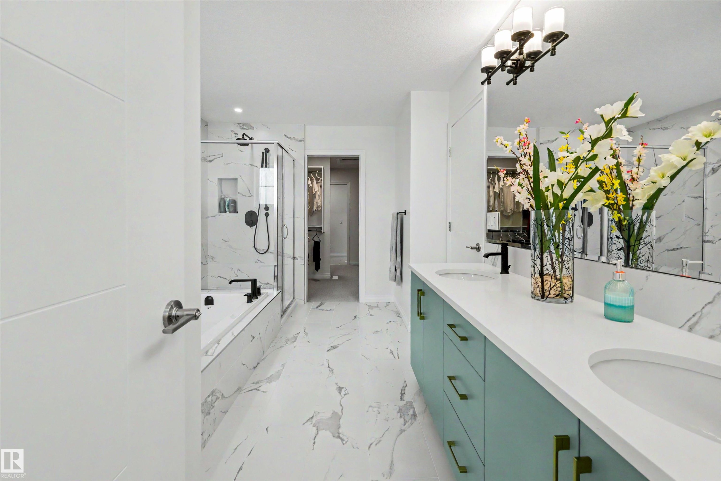 155 Stonehouse Way, Leduc, AB - Indoor Photo Showing Bathroom
